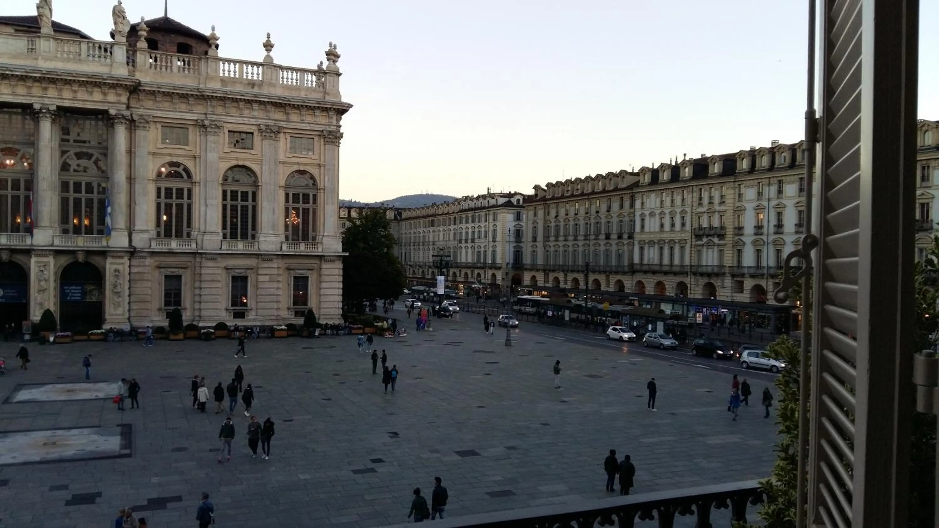 Neighbourhood in Piazza Castello Suite