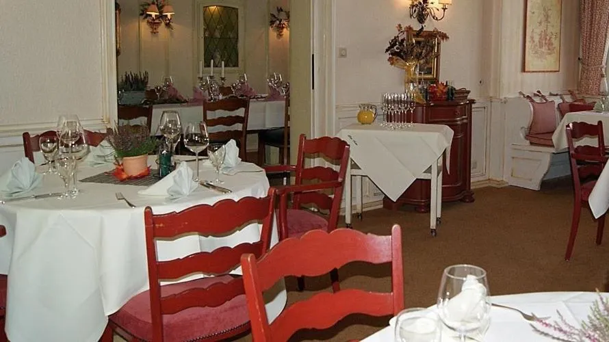 Restaurant/places to eat in Hotel Keller