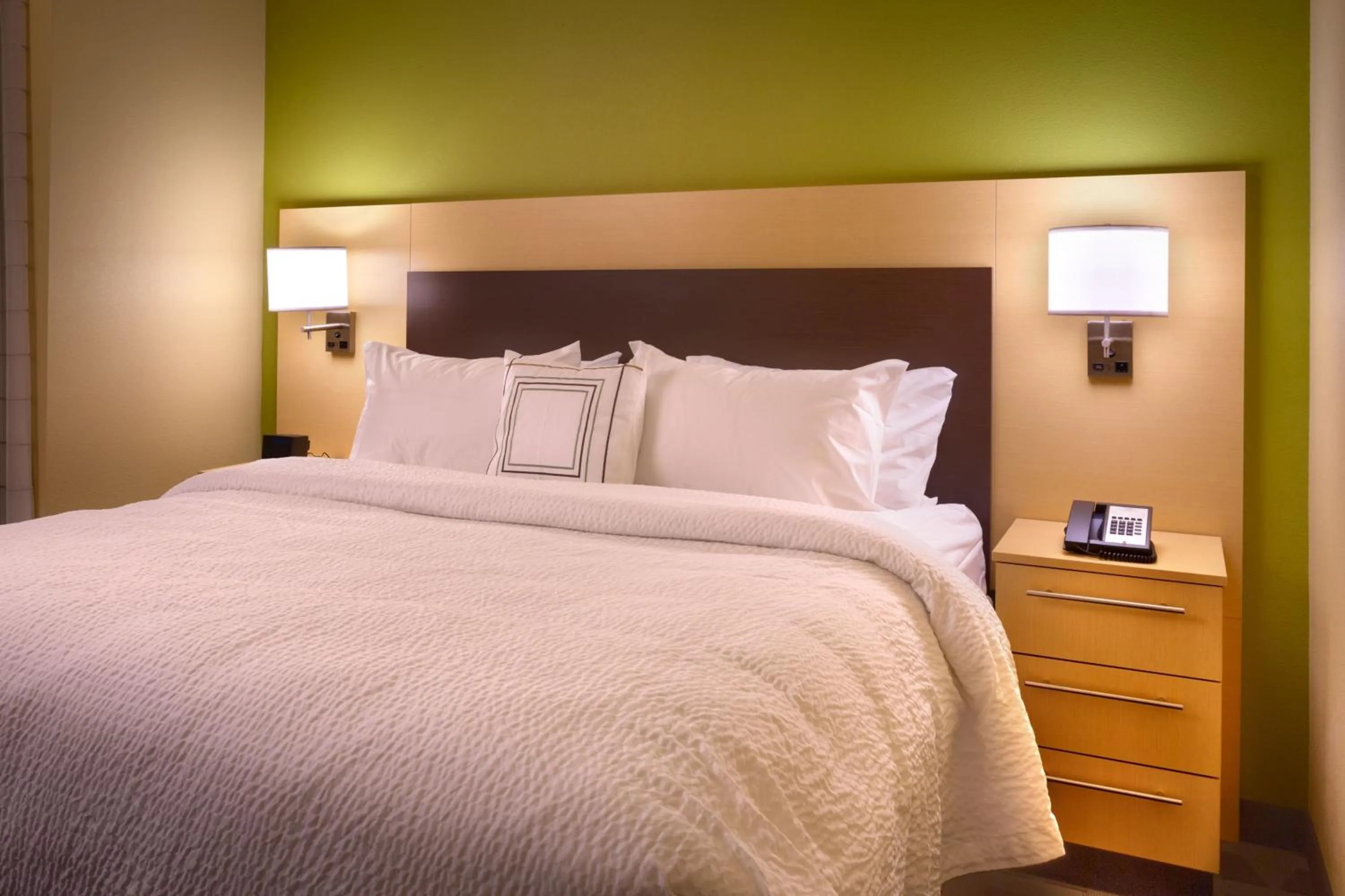 Bedroom, Bed in TownePlace Suites by Marriott Dickinson