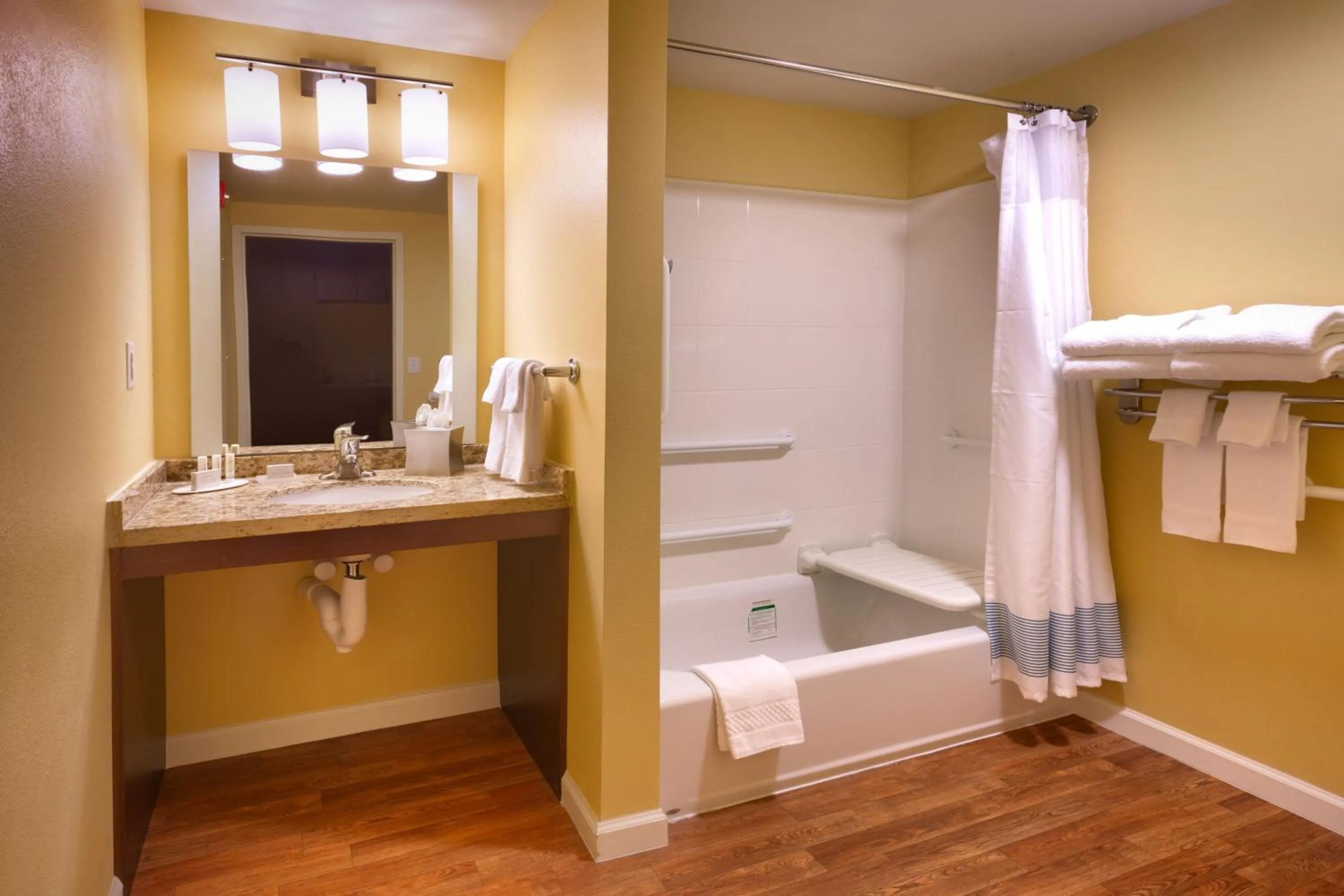 Bathroom in TownePlace Suites by Marriott Dickinson