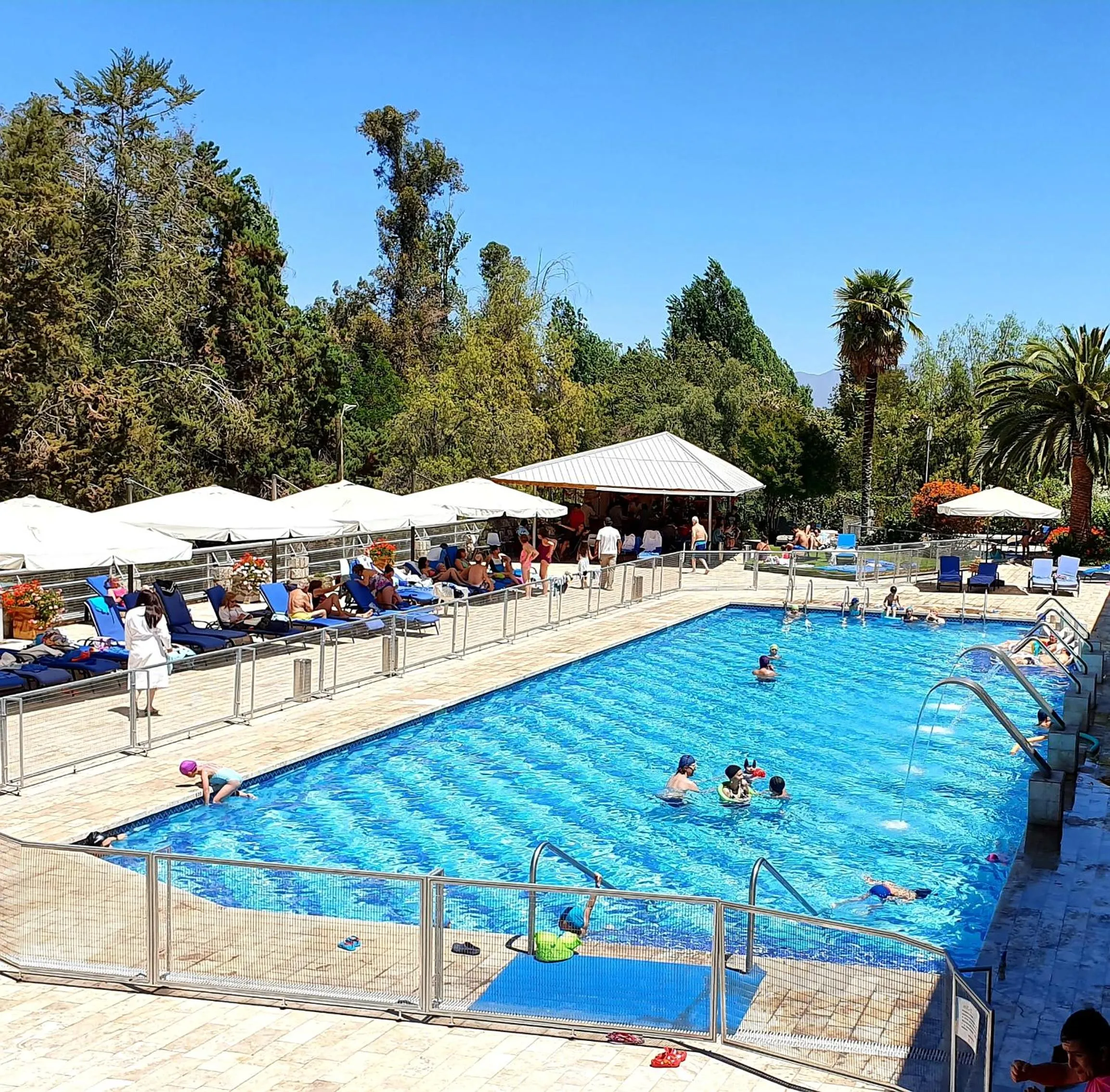 Swimming pool in Termas El Corazon