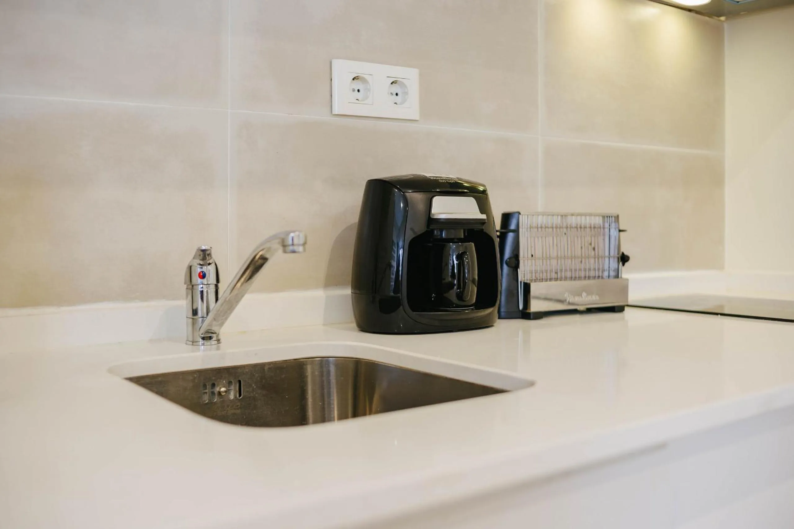 Kitchen or kitchenette in RENT4REST LISBON DOWNTOWN TINY STUDIO Apartments