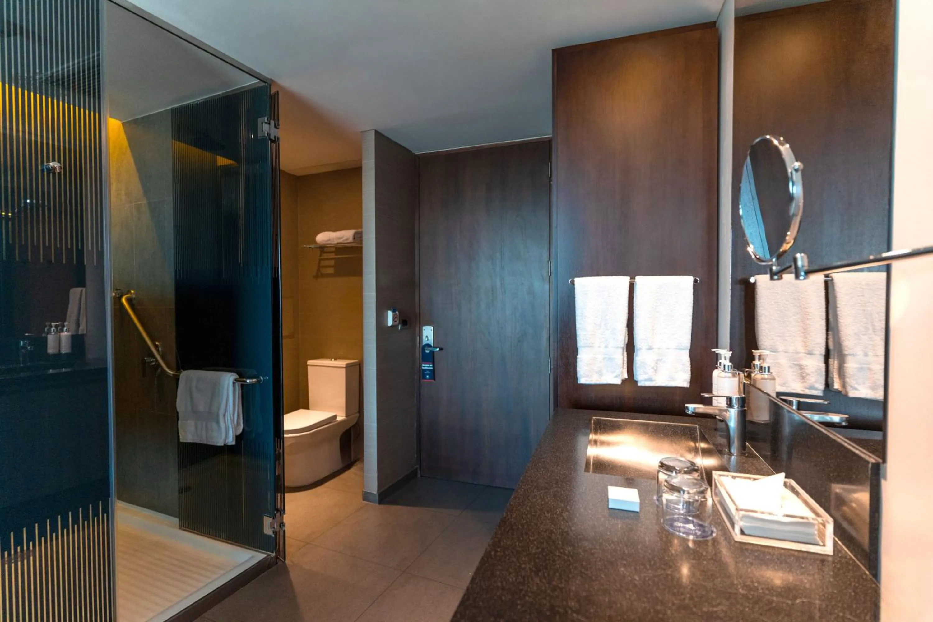 Bathroom in DoubleTree by Hilton Santiago Kennedy, Chile