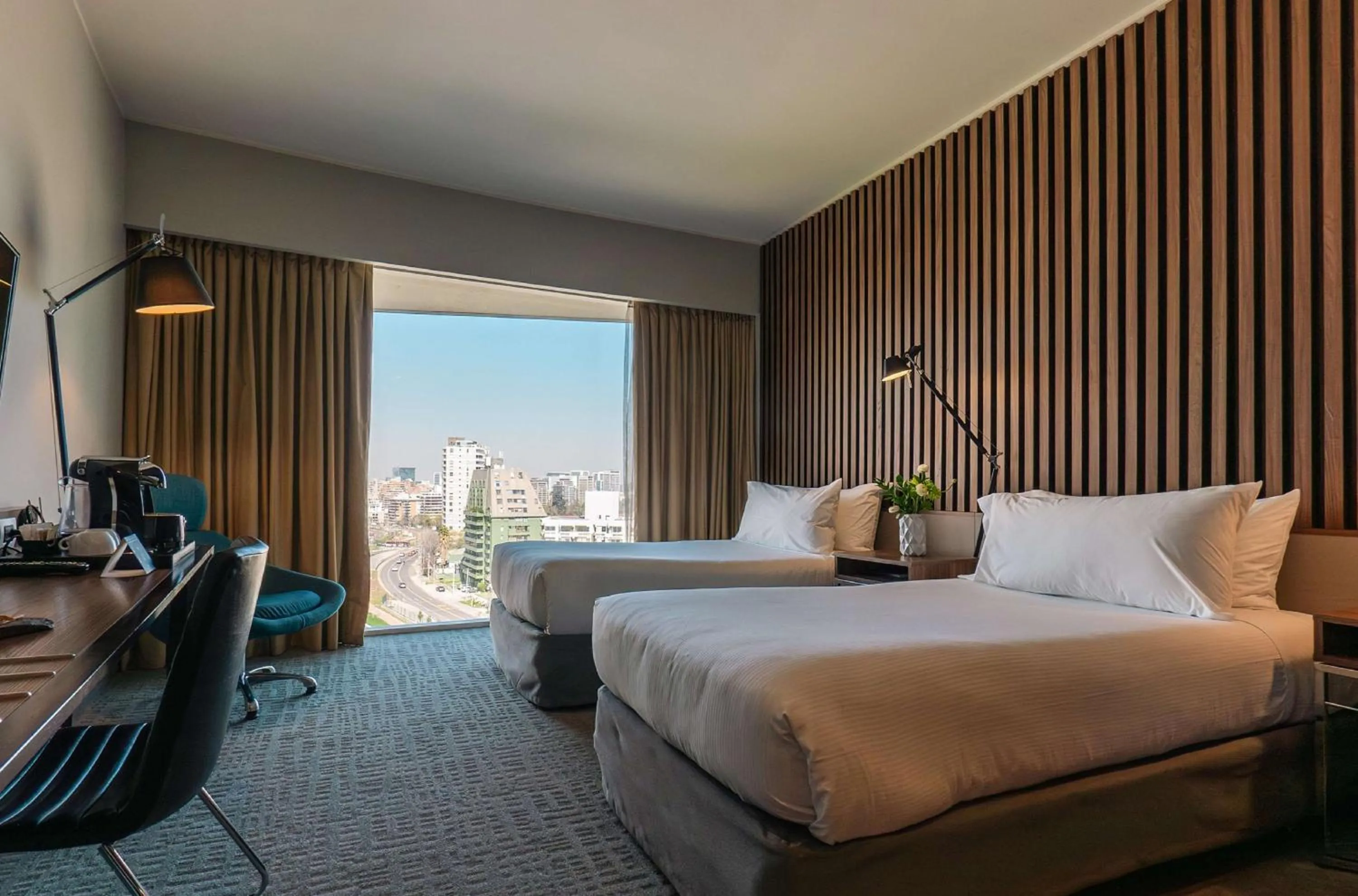 Bed in DoubleTree by Hilton Santiago Kennedy, Chile