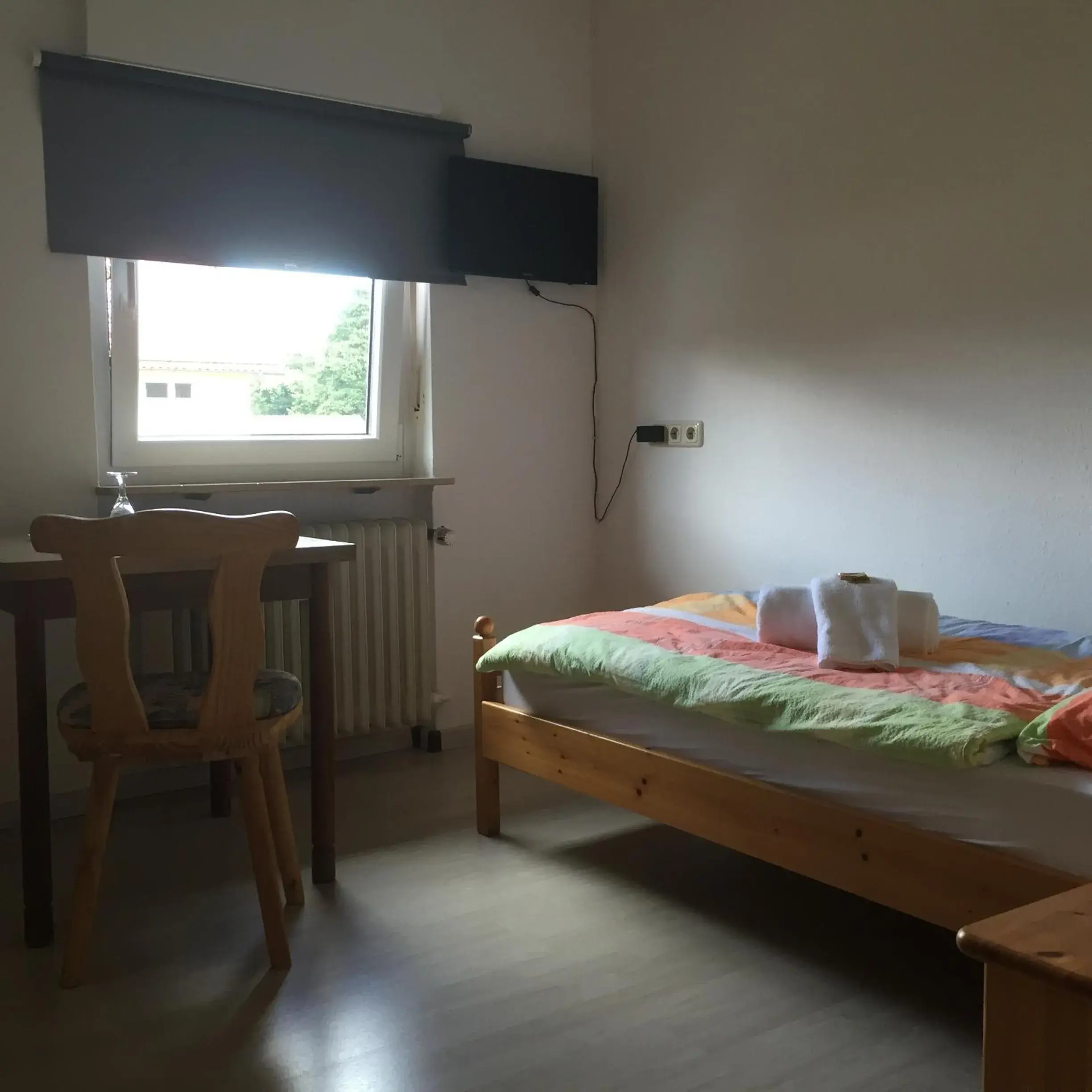 Single Room with Shared Bathroom - single occupancy in Frankenstube Single Room with Shared Bathroom - single occupancy in Frankenstube