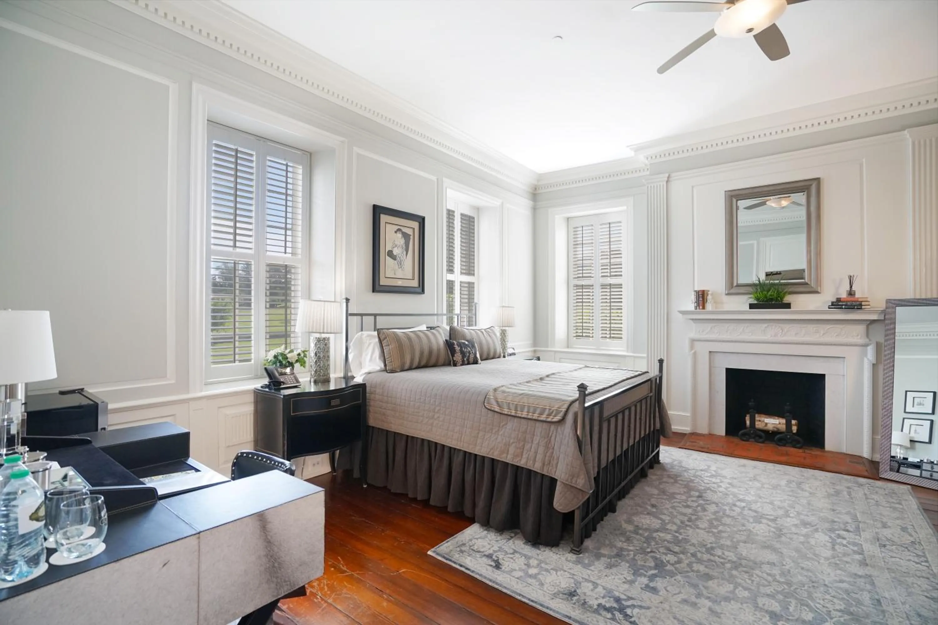 Bedroom, Bed in Inn at Evergreen