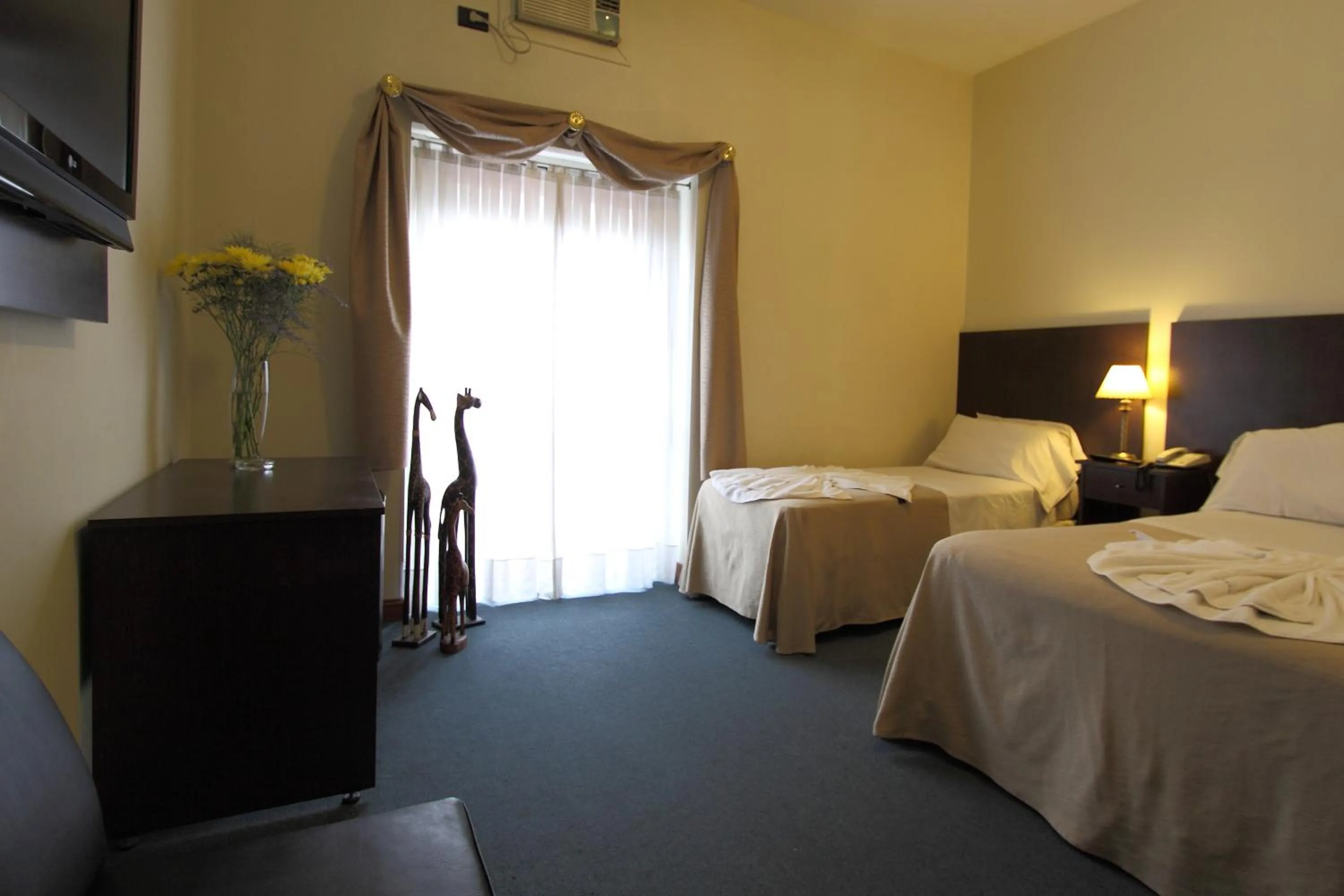 Photo of the whole room, Bed in Hotel Plaza Roma