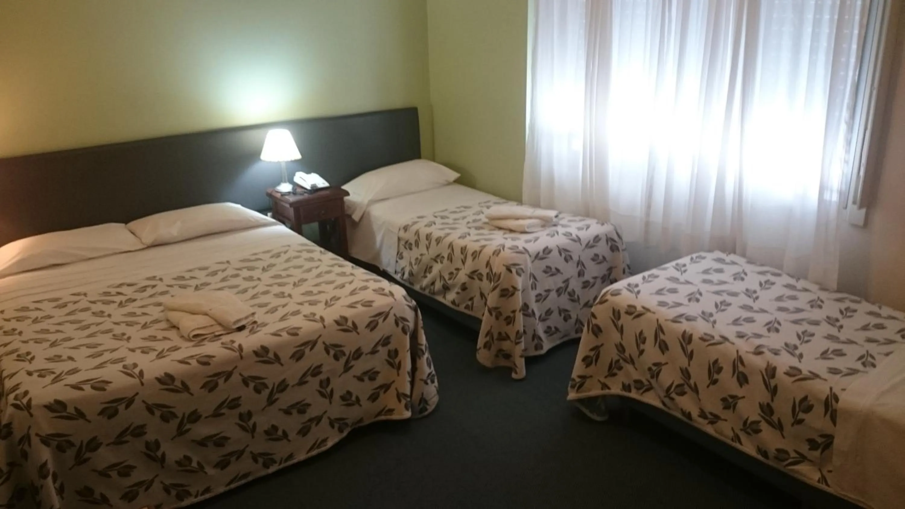 Day, Bed in Hotel Plaza Roma