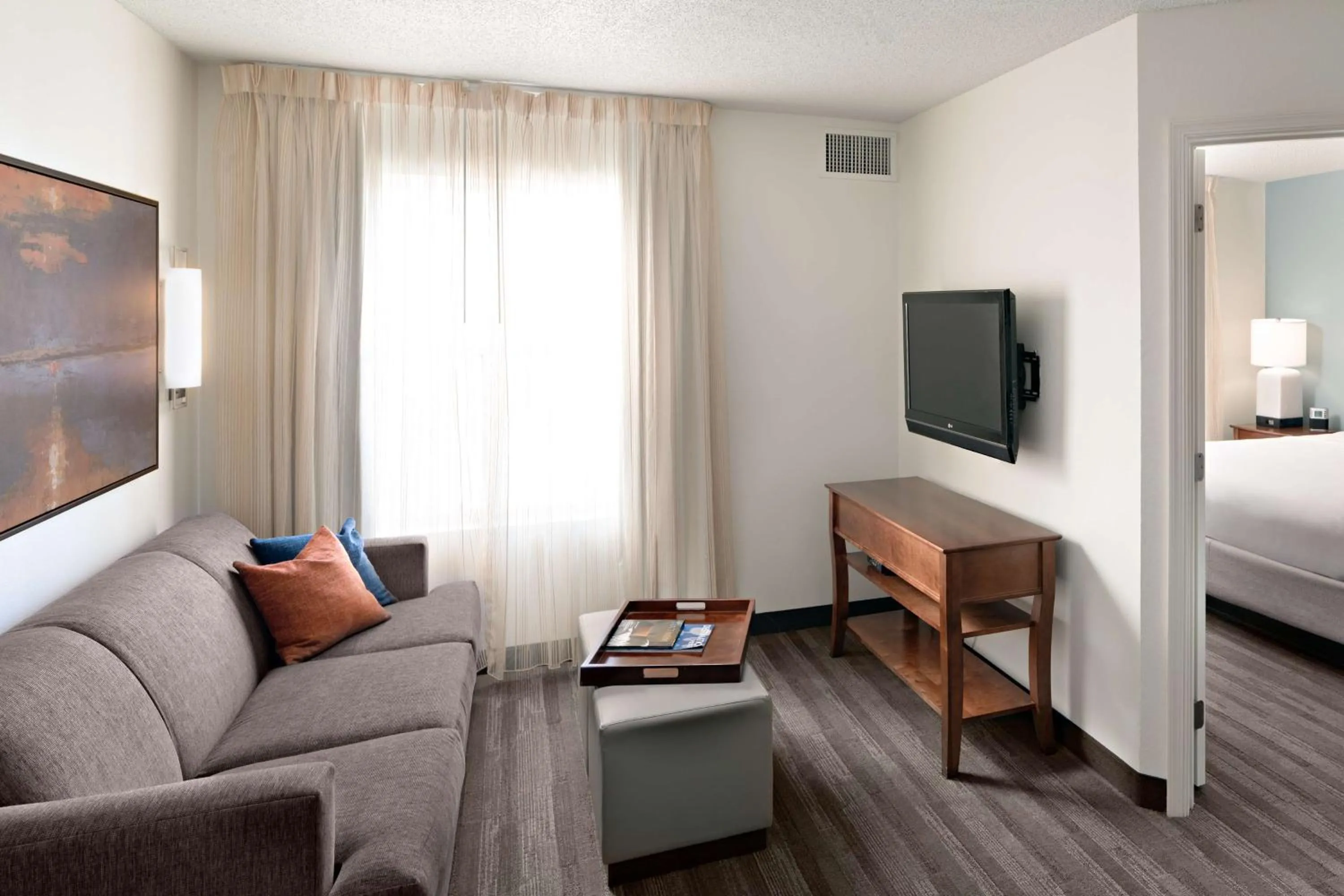 Photo of the whole room, Bed in Hyatt House Herndon/Reston