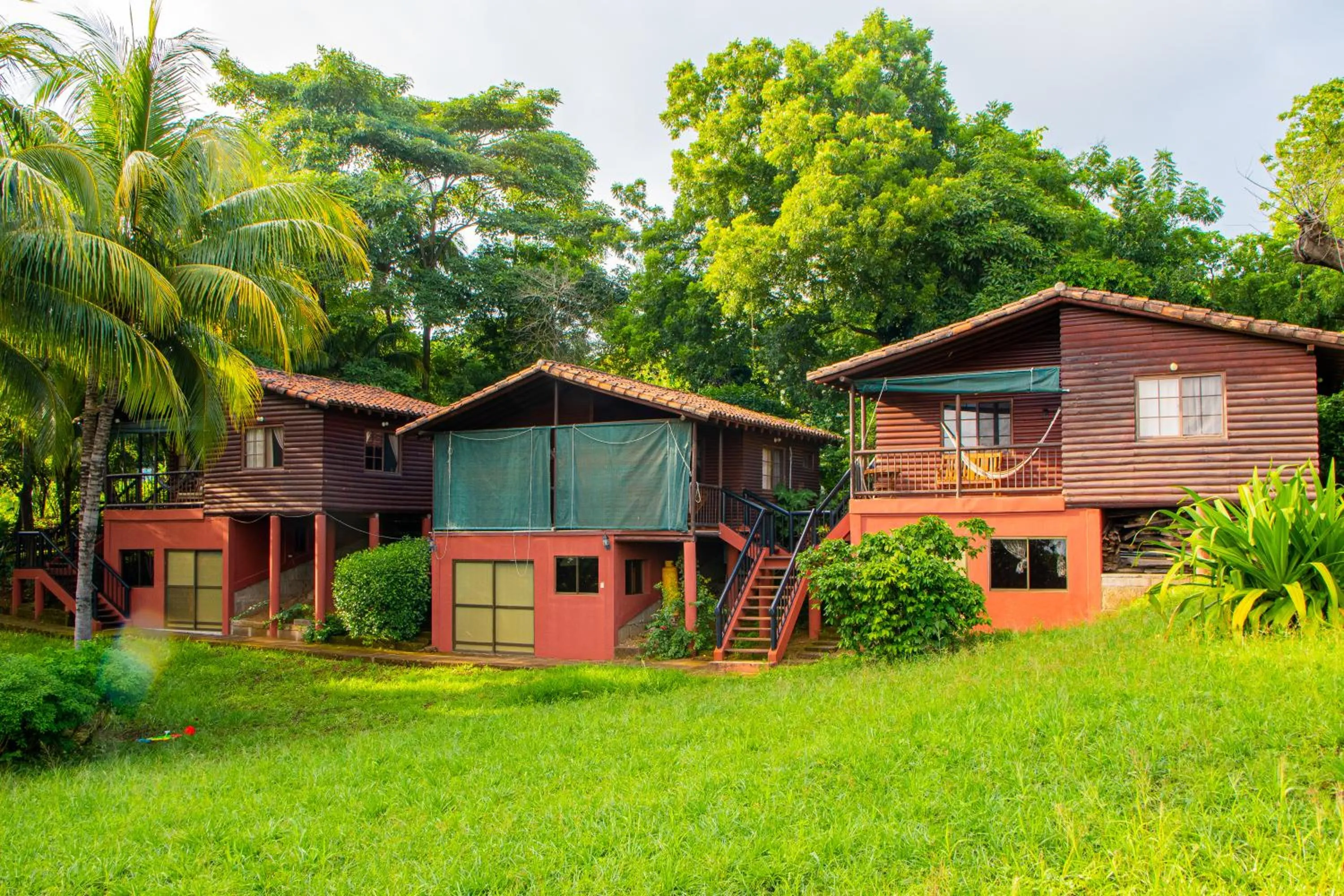 Property building in Las Cabañas Encantadas de Nindirí