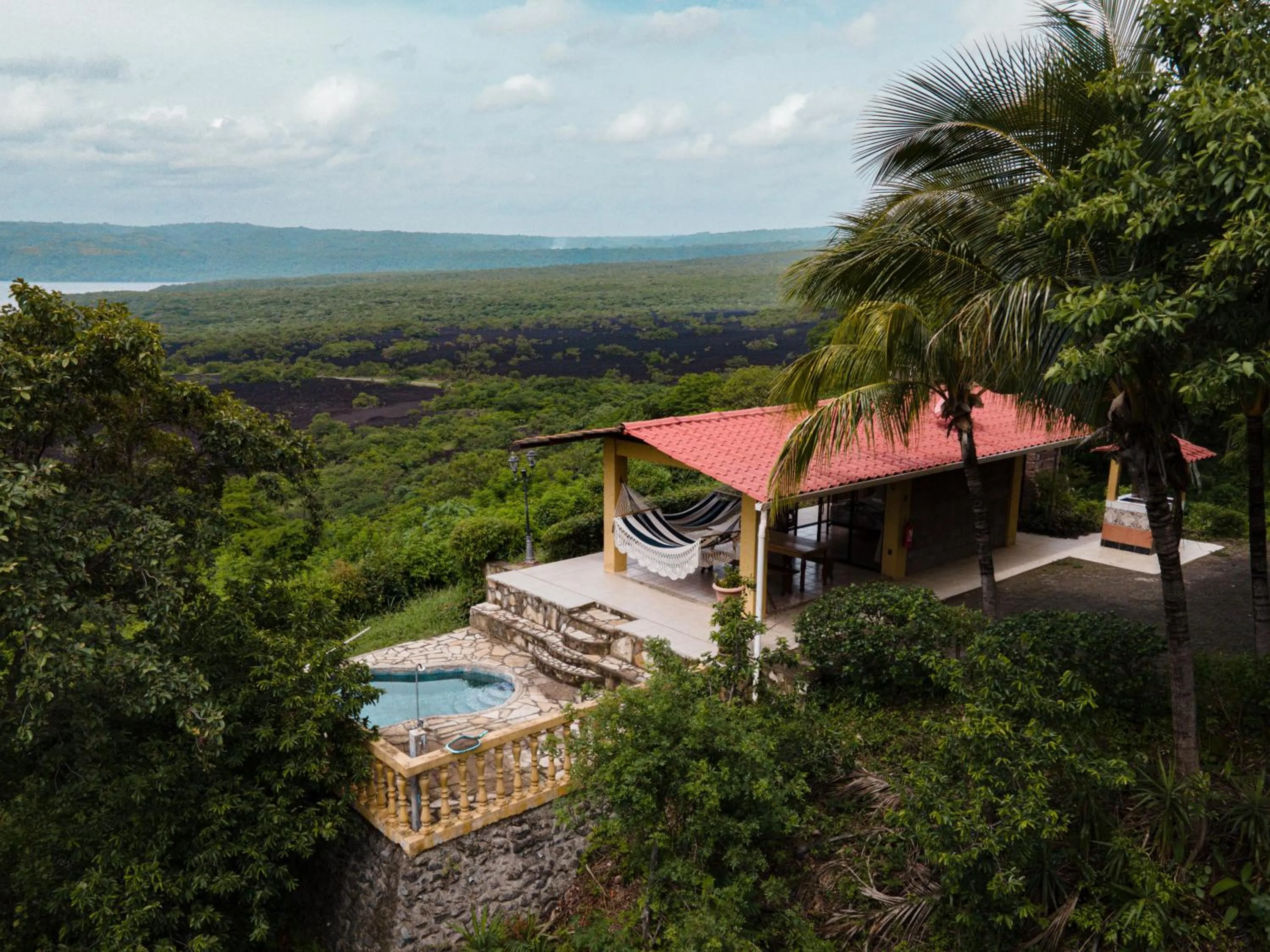 Property building in Las Cabañas Encantadas de Nindirí