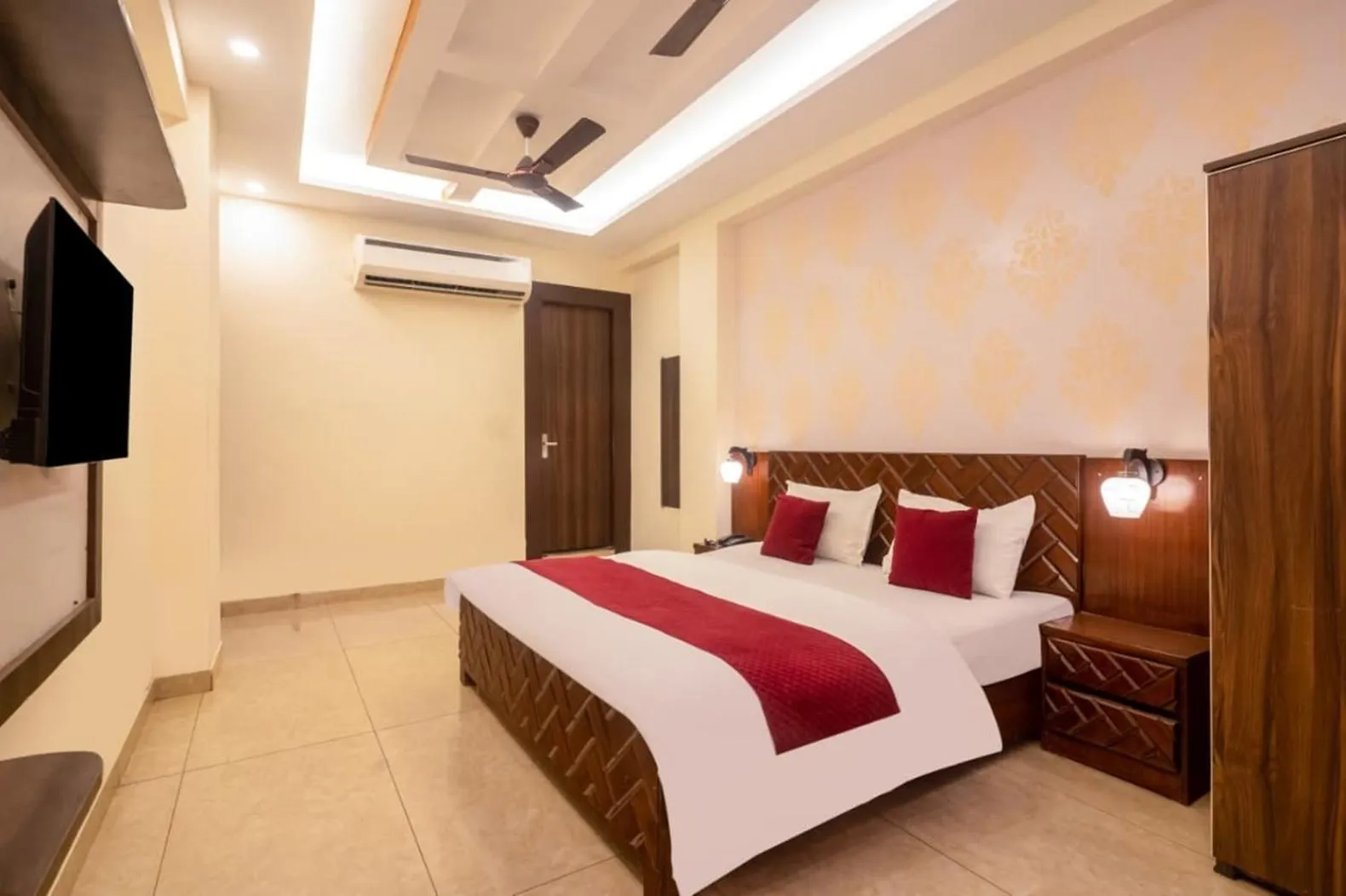 Bedroom, Bed in Ganga Serenity