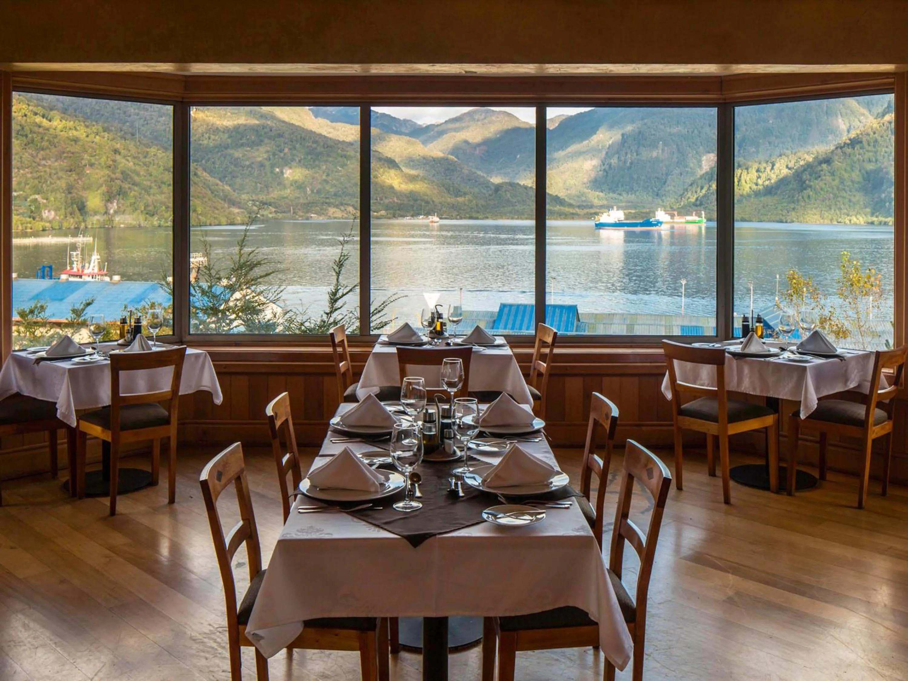 Restaurant/places to eat in Loberias Del Sur