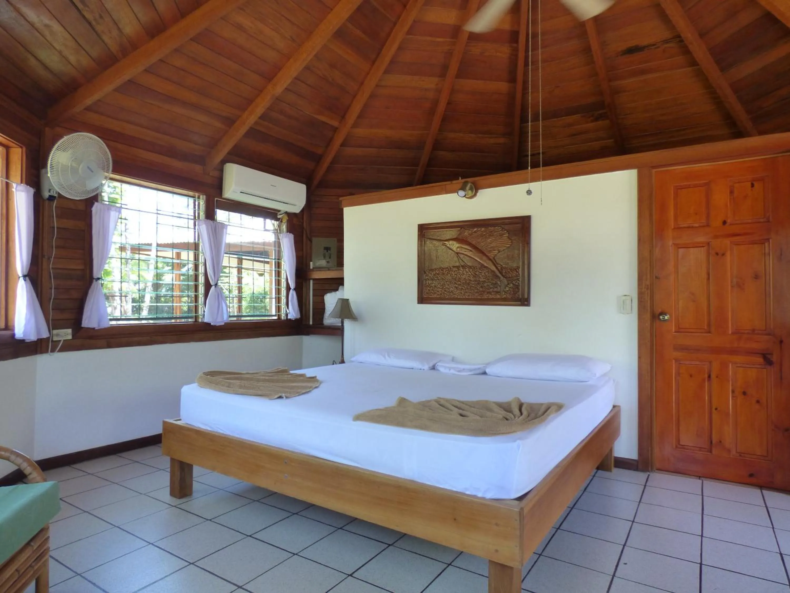 Decorative detail, Bed in Corcovado Beach Lodge