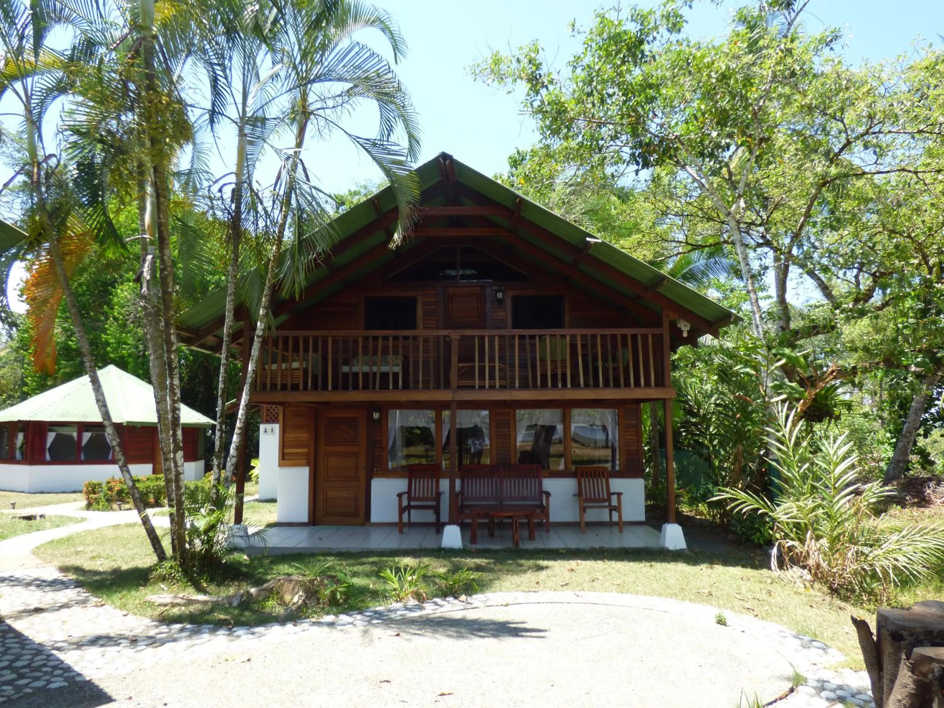 Facade/entrance in Corcovado Beach Lodge