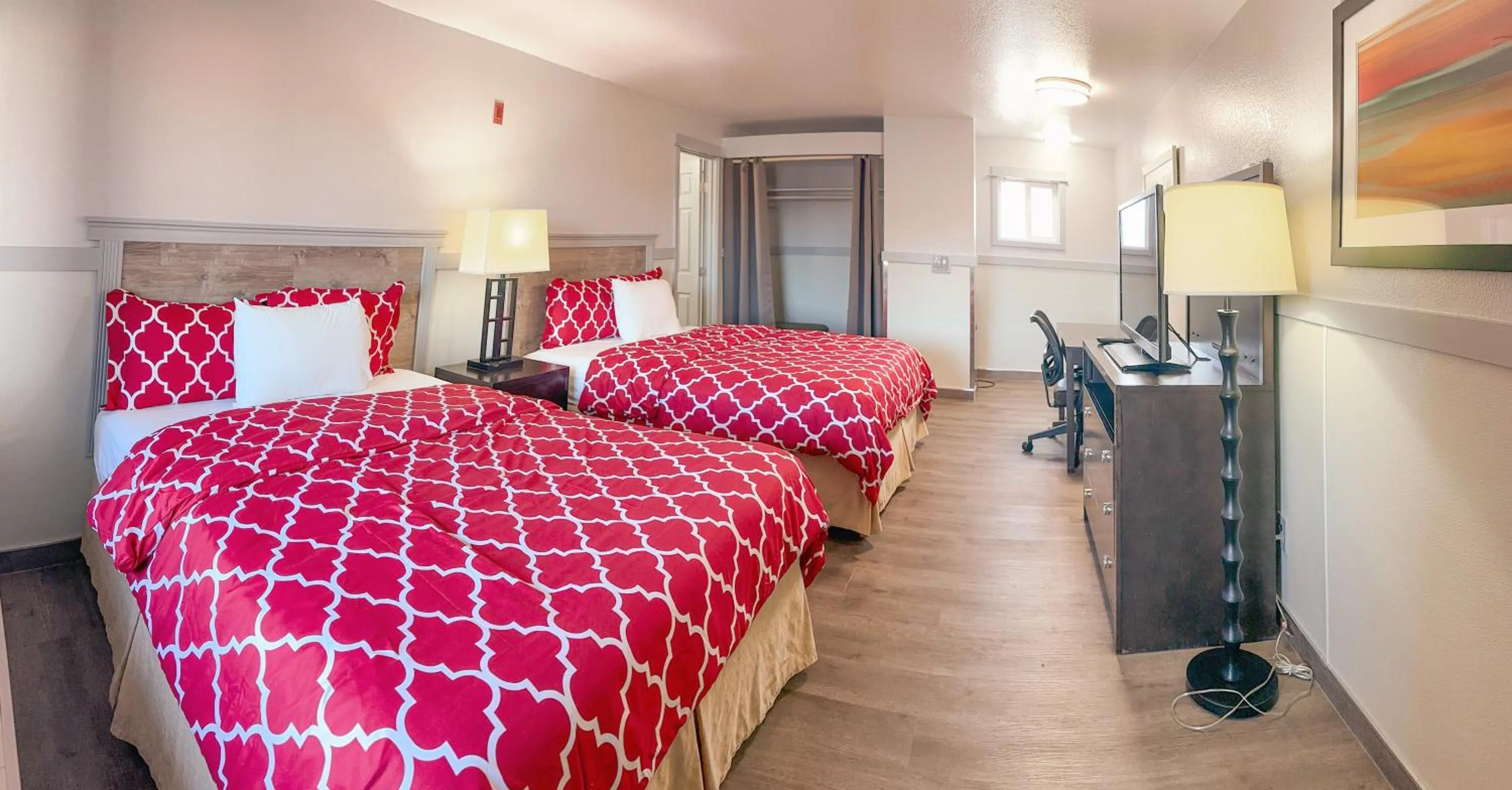 Photo of the whole room, Bed in Best Motel