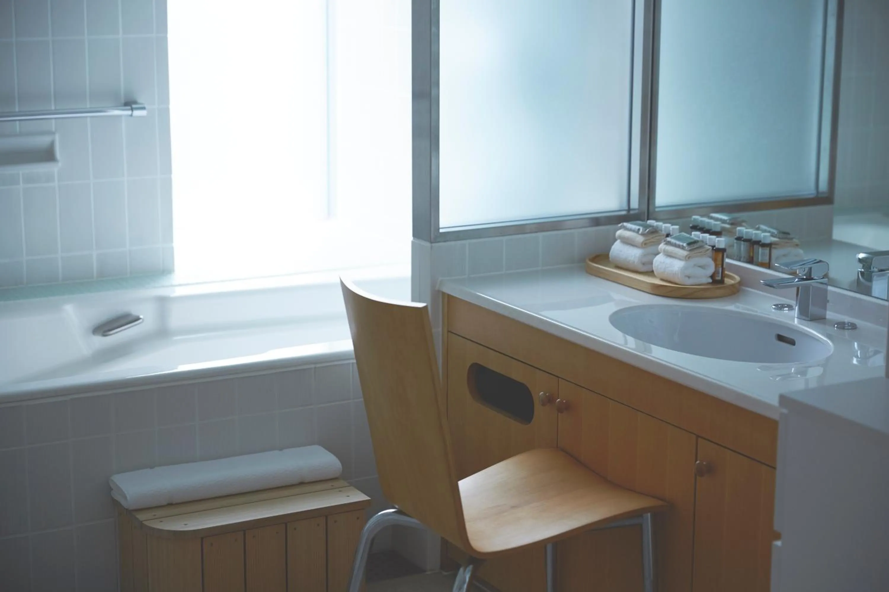 Bathroom in SETOUCHI RETREAT by Onko Chishin