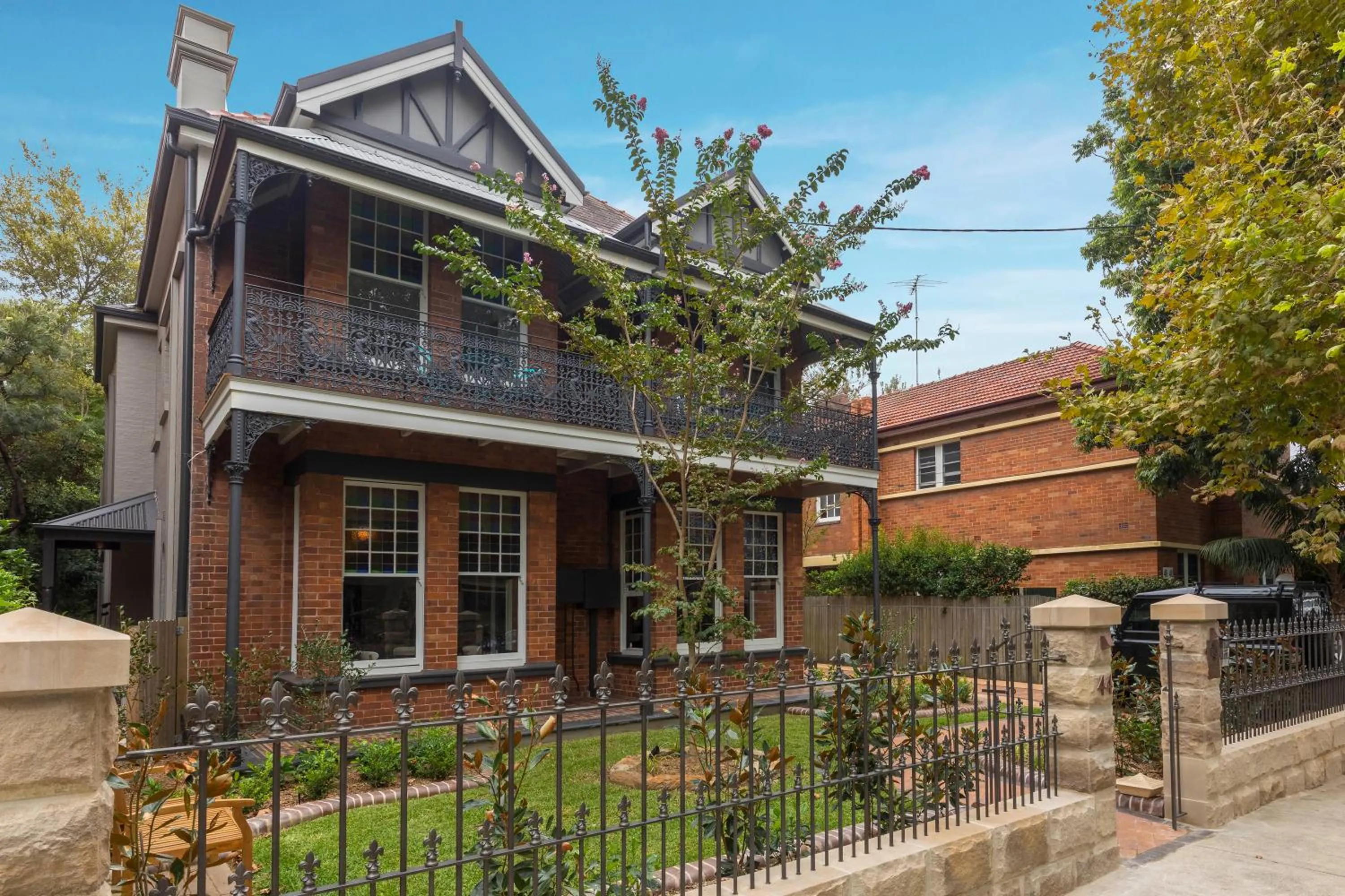 Property building in Dalziel Lodge