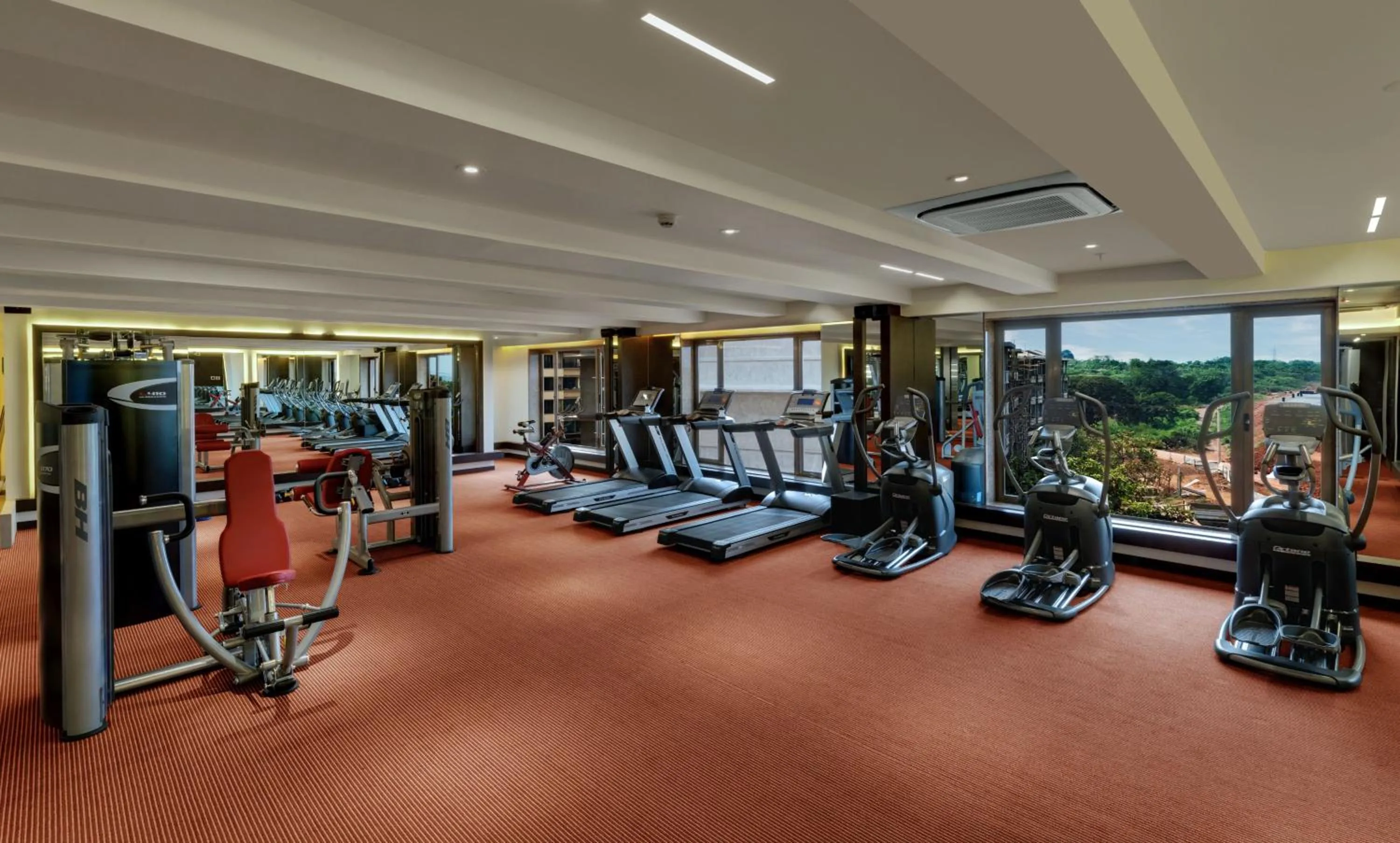 Fitness centre/facilities in The Fern Kadamba Hotel And Spa