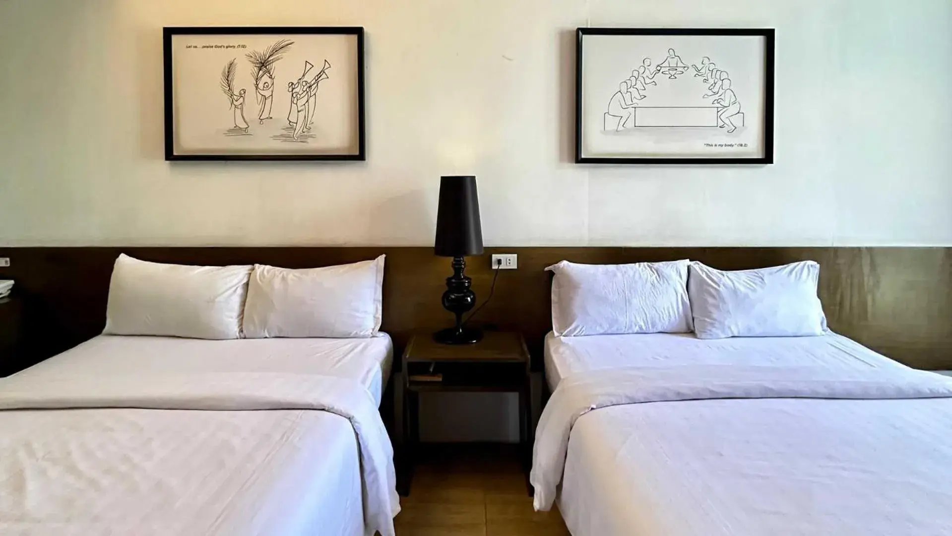 Bed in Big Hotel Bed in Big Hotel