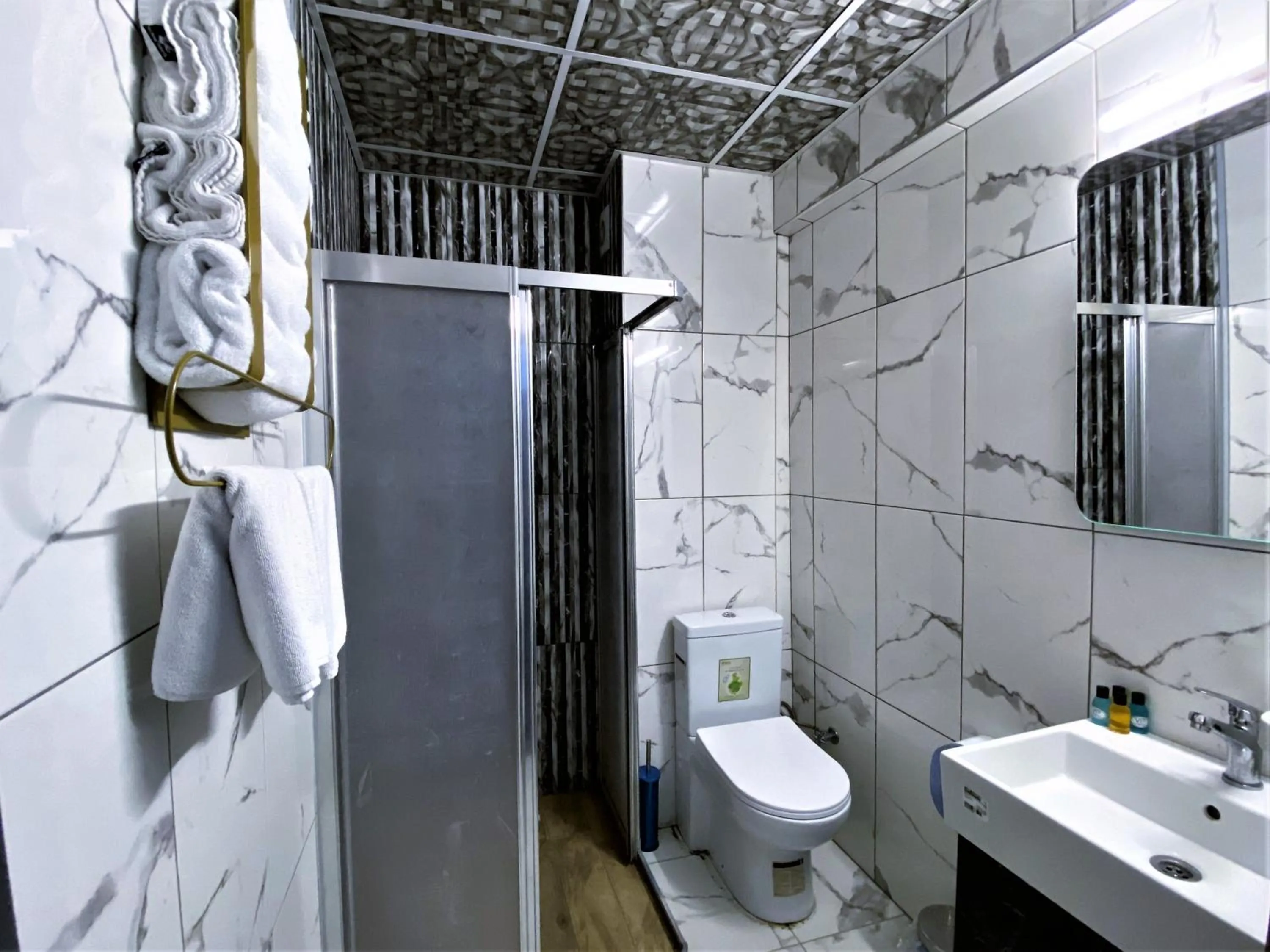 Bathroom in Orange Airport Hotel