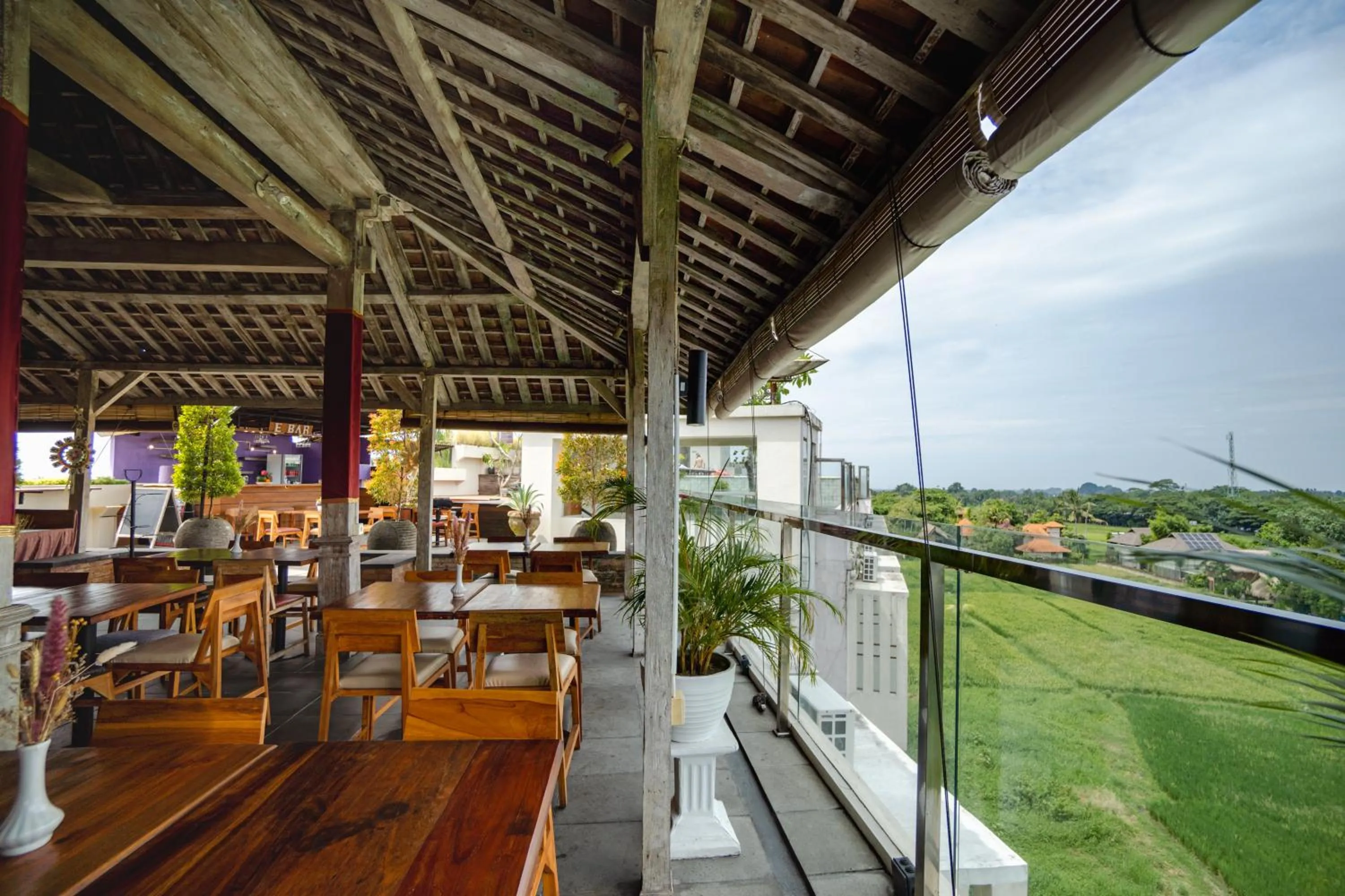 Restaurant/places to eat in The Evitel Resort Ubud