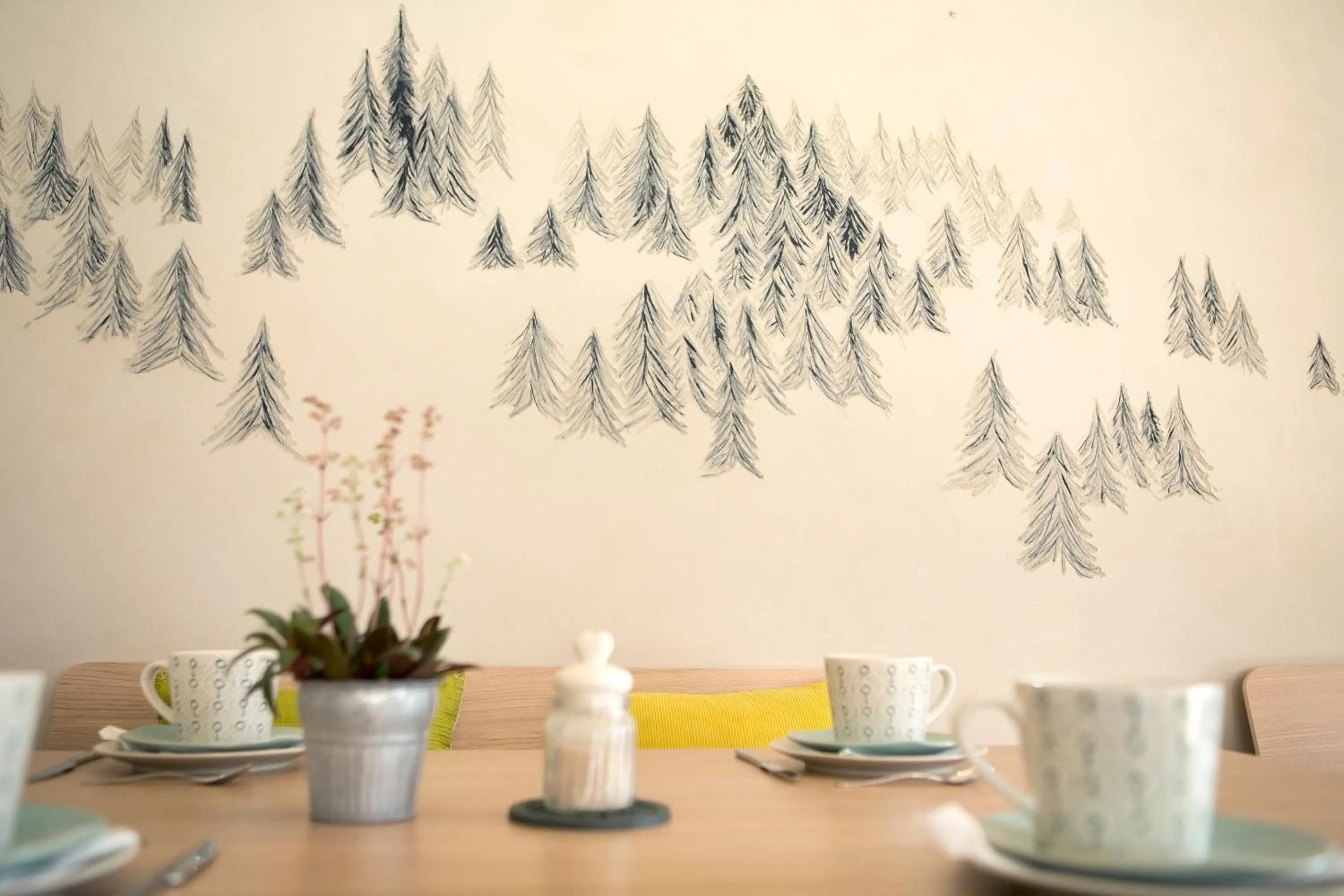 Restaurant/places to eat in A Larze