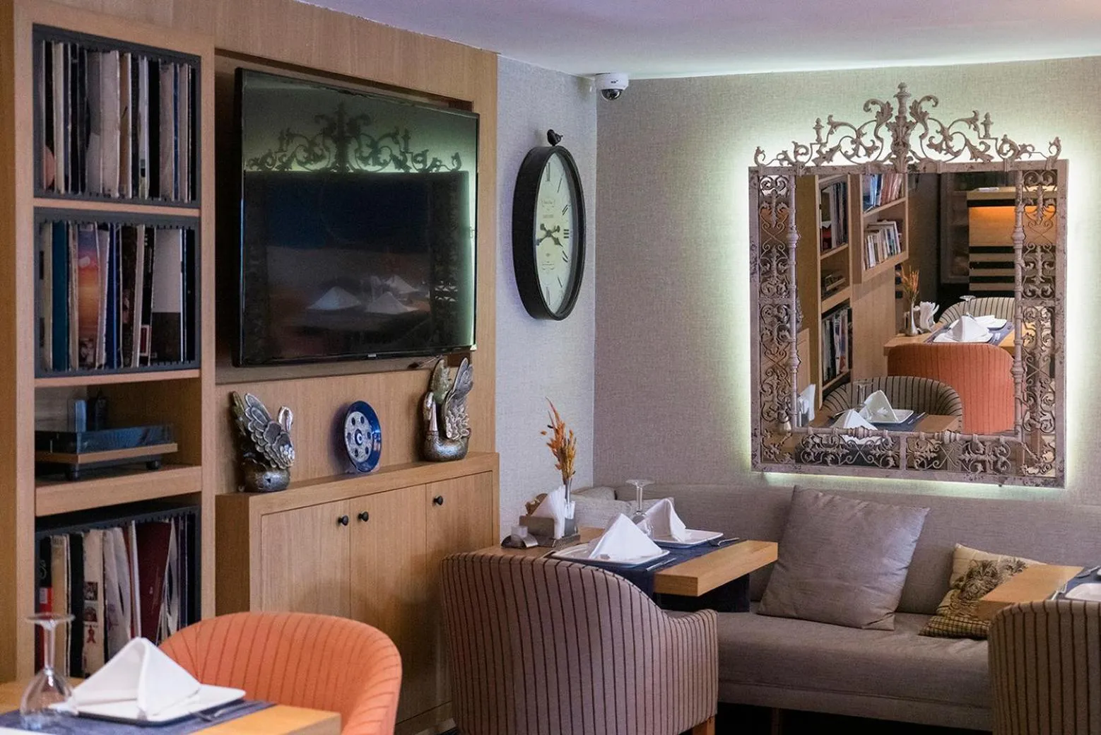 Restaurant/places to eat in Sky Kamer Hotel Antalya