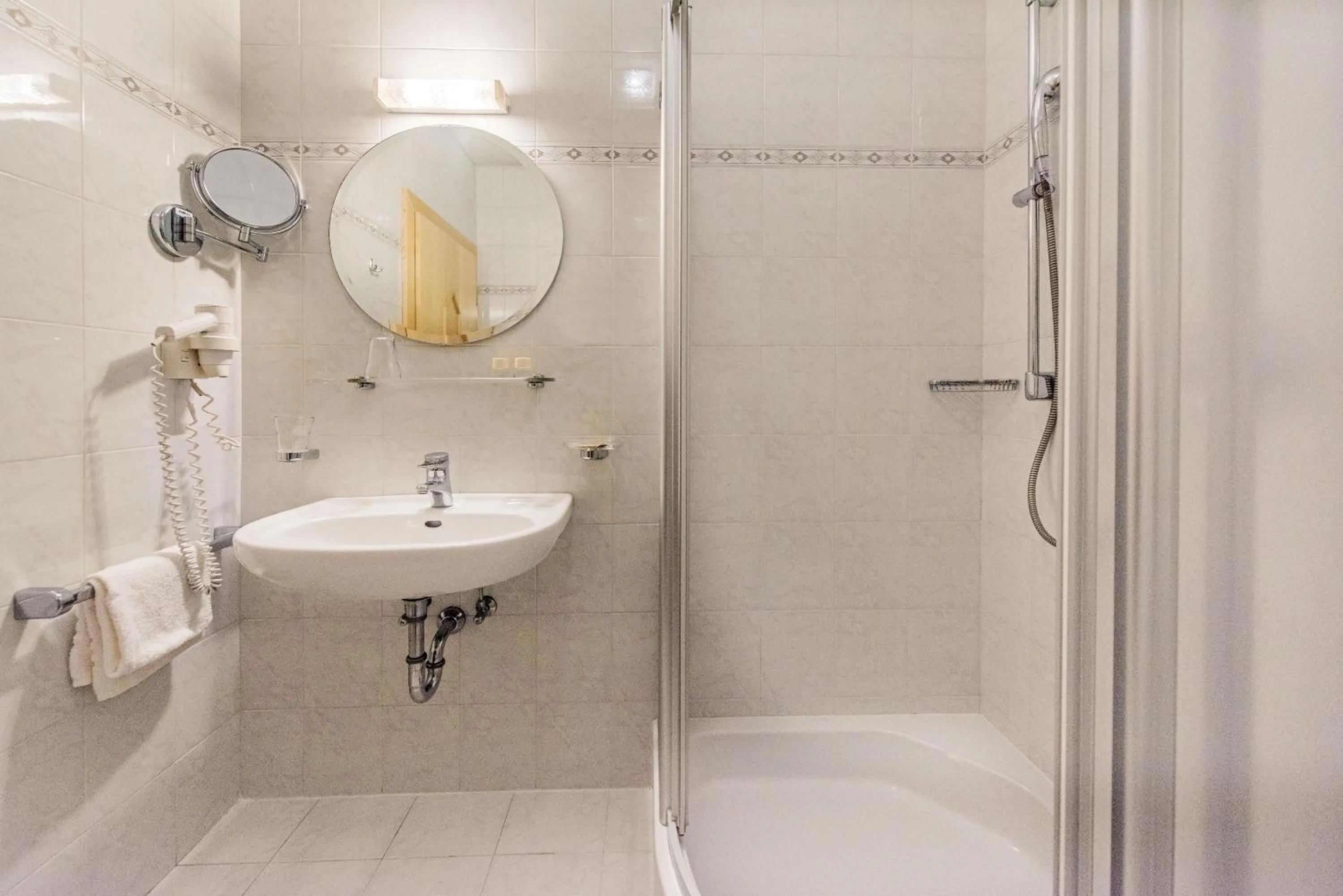 Bathroom in Hotel Fronza - your ski & mountain home