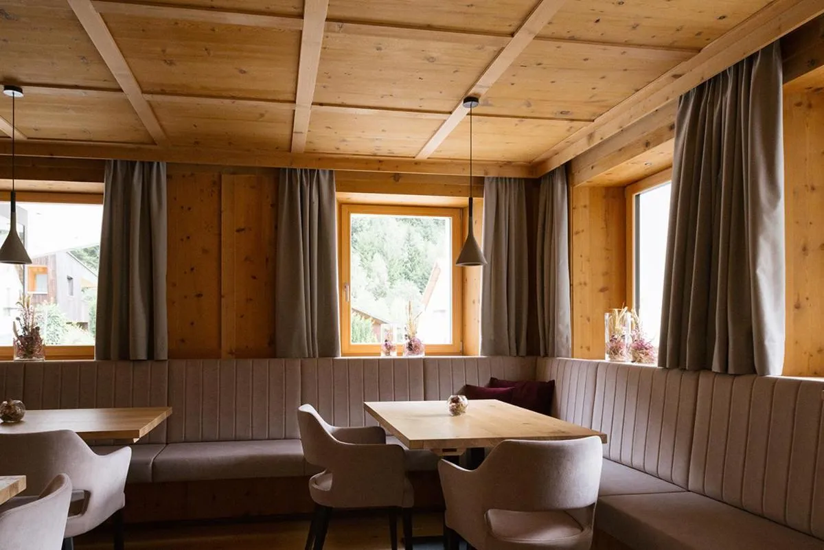 Restaurant/places to eat in Hotel Fronza - your ski & mountain home