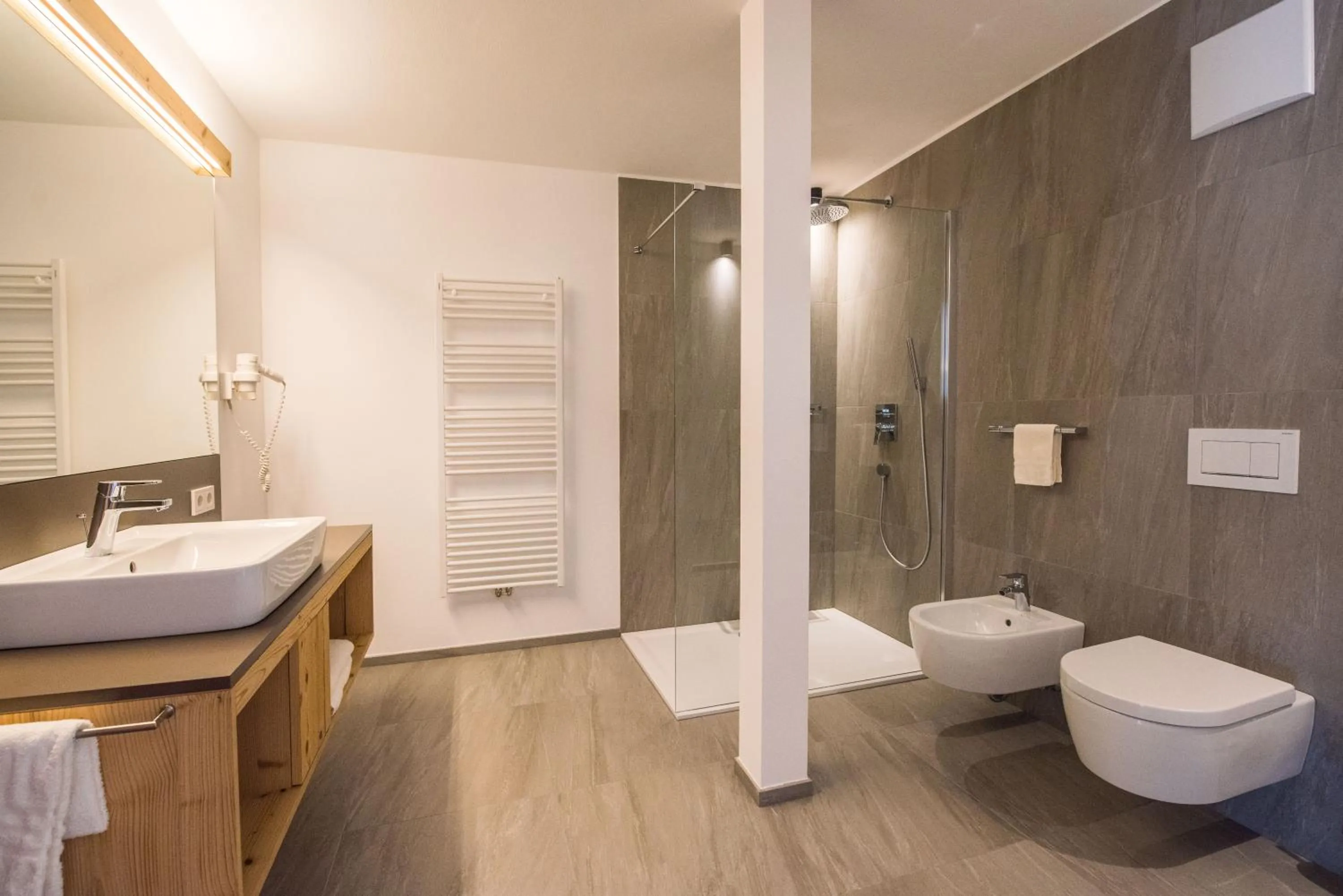 Bathroom in Hotel Fronza - your ski & mountain home