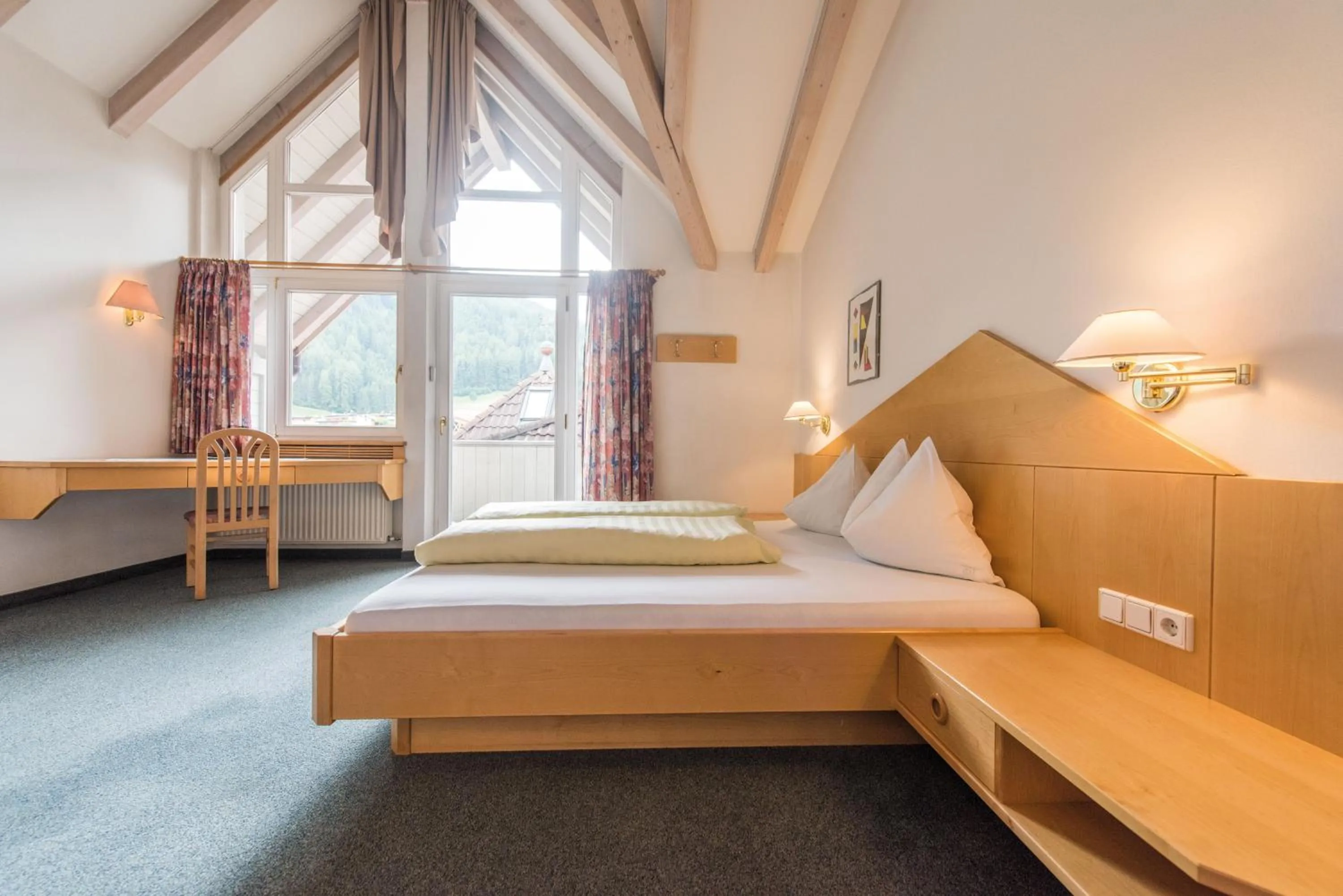 Photo of the whole room, Bed in Hotel Fronza - your ski & mountain home