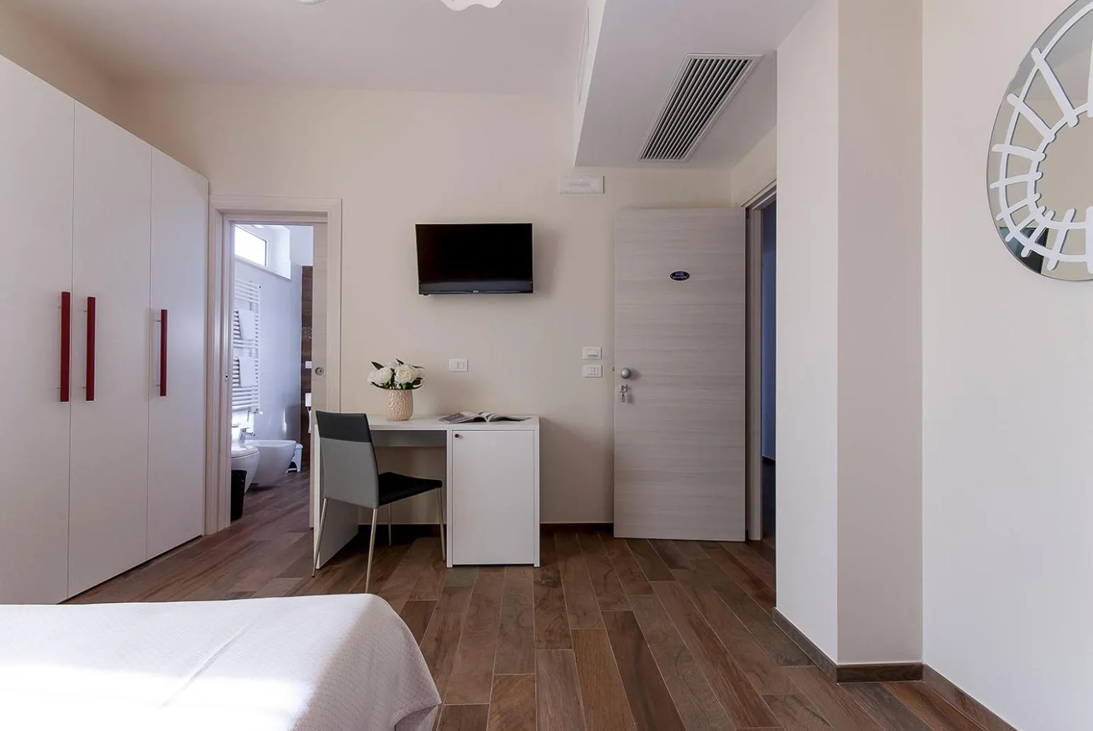 Property building, Bed in Zacapa B&B