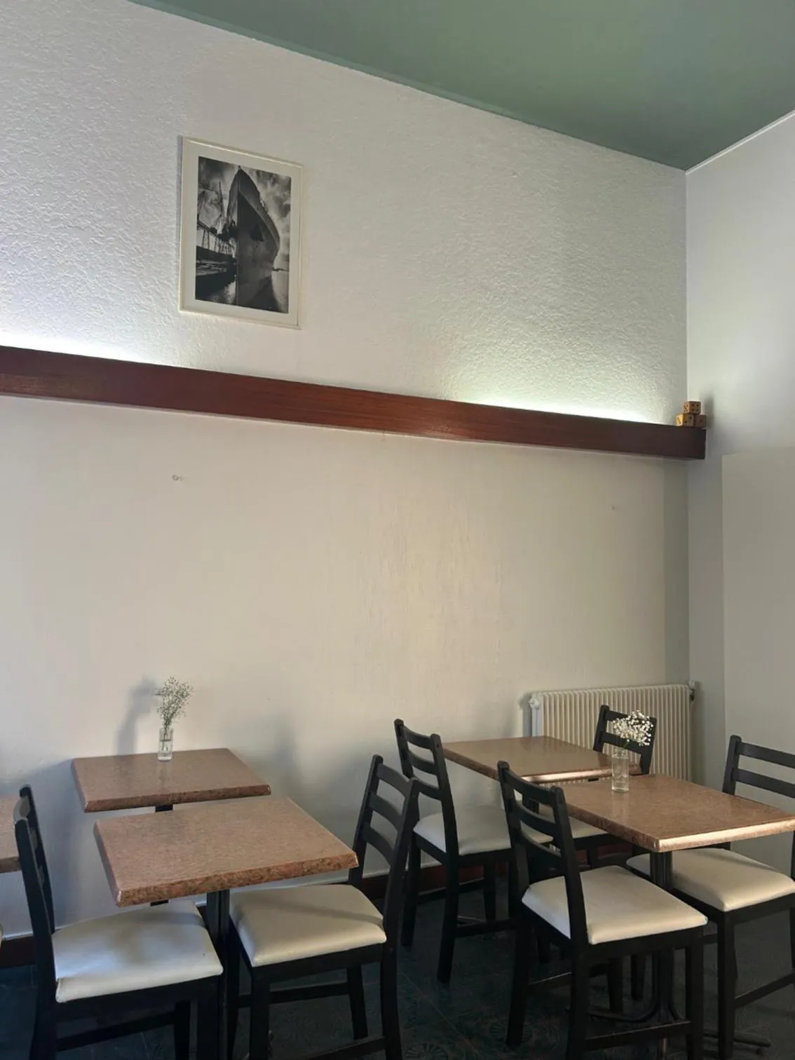 Property building in Hotel le France, Redon