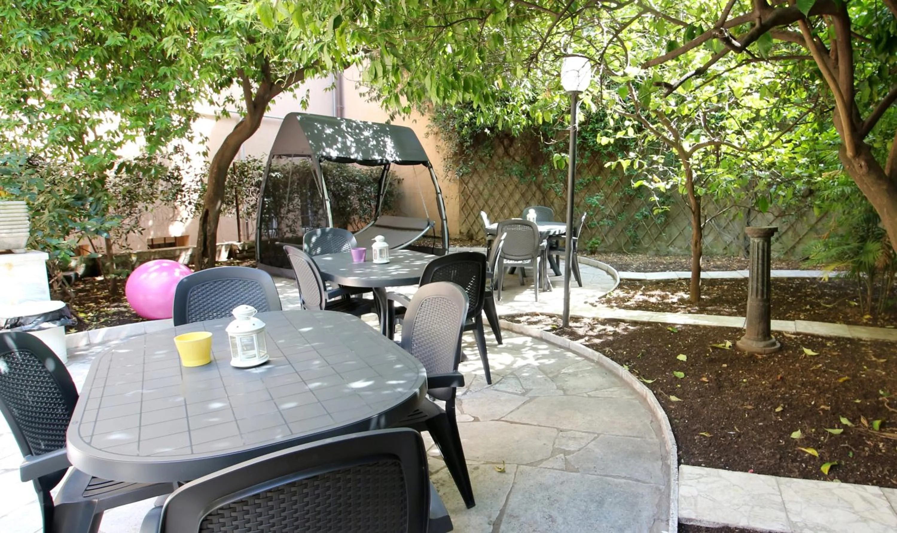 Restaurant/places to eat in NEW GENERATION HOSTEL Rome center