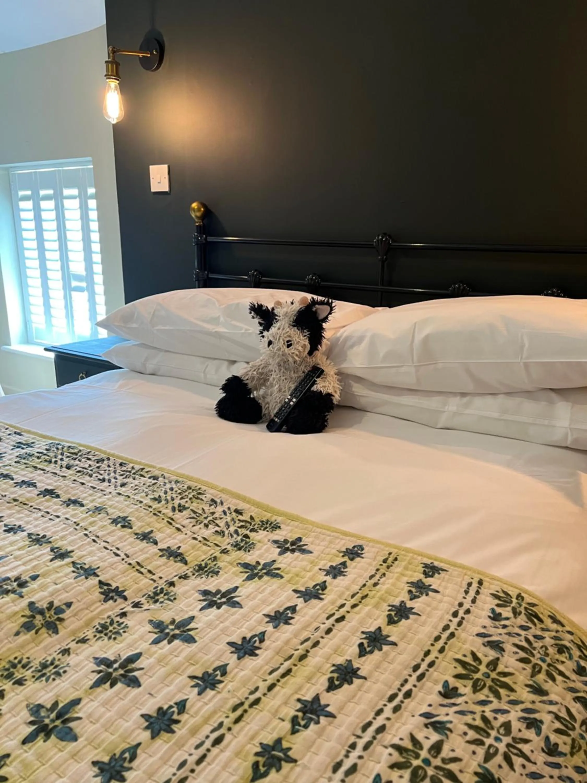 Bed in The Ivy House