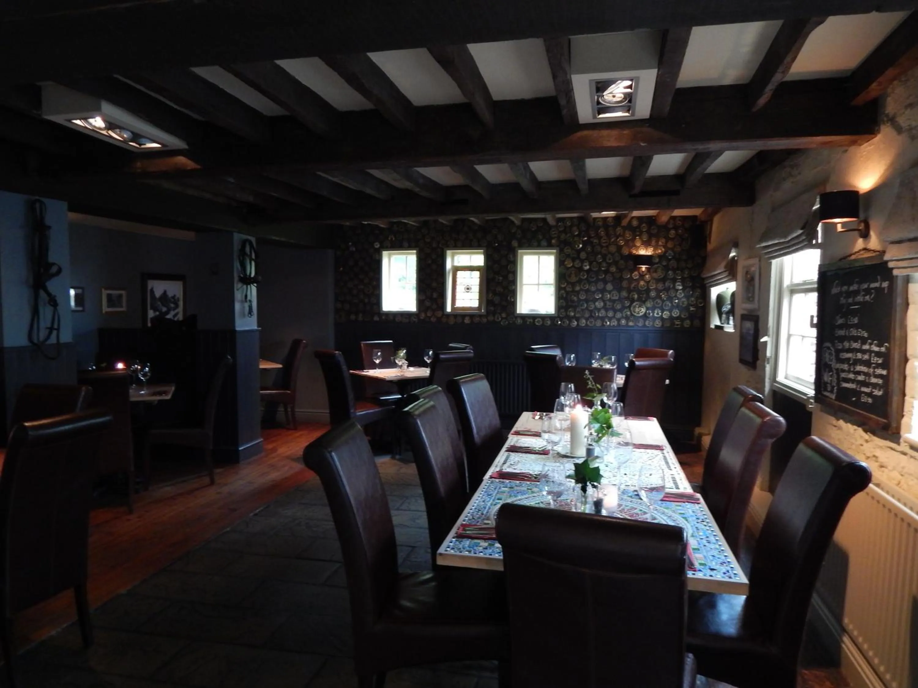 Restaurant/places to eat in The Ivy House