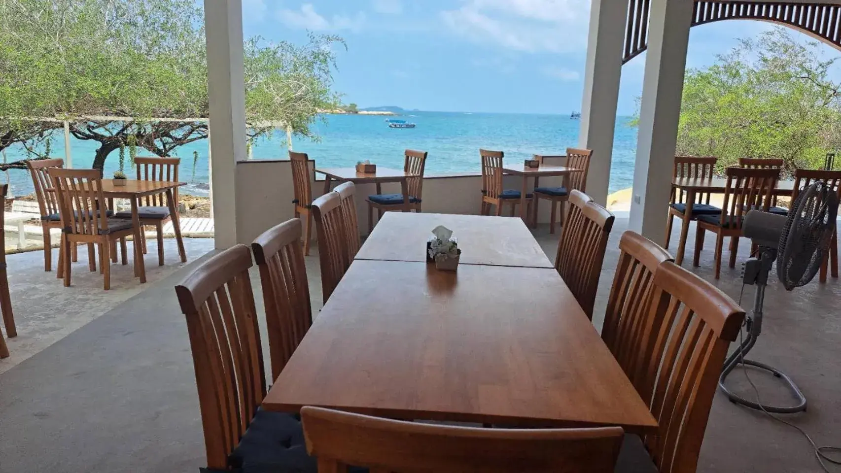 Restaurant/places to eat in The C Samet Beach Resort SHA Plus Restaurant/places to eat in The C Samet Beach Resort SHA Plus