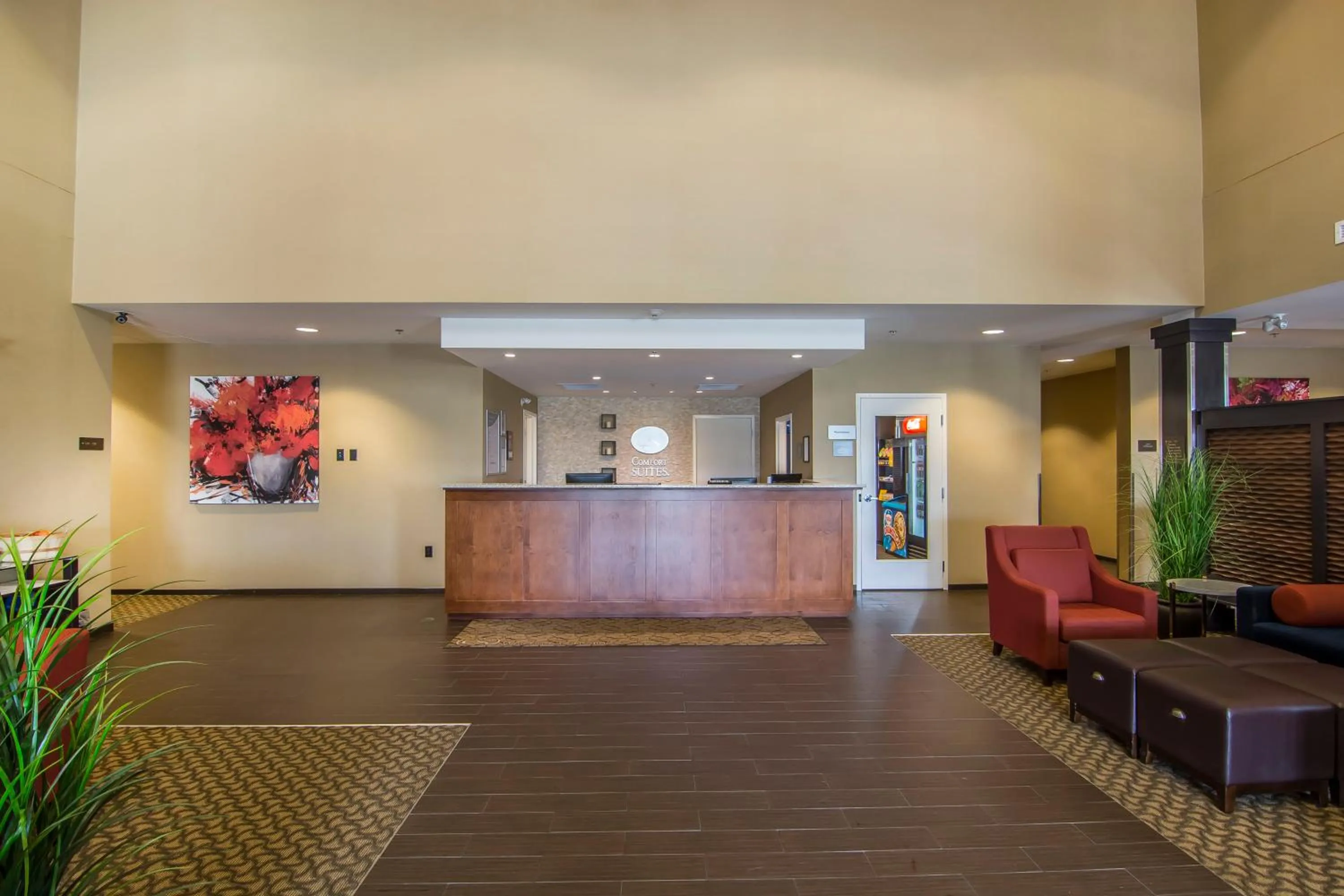 Property building in Comfort Suites Regina