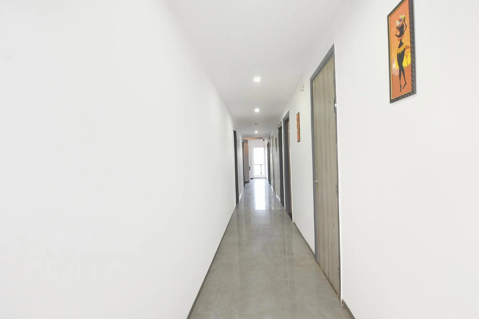 FabHotel Roost Stay
