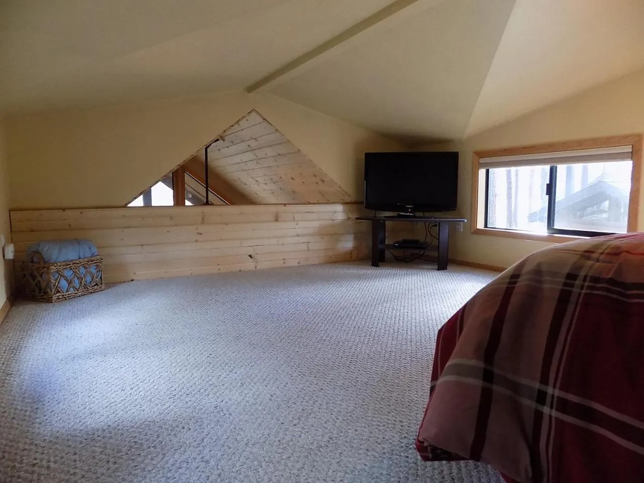 Bed in Cold Springs Resort