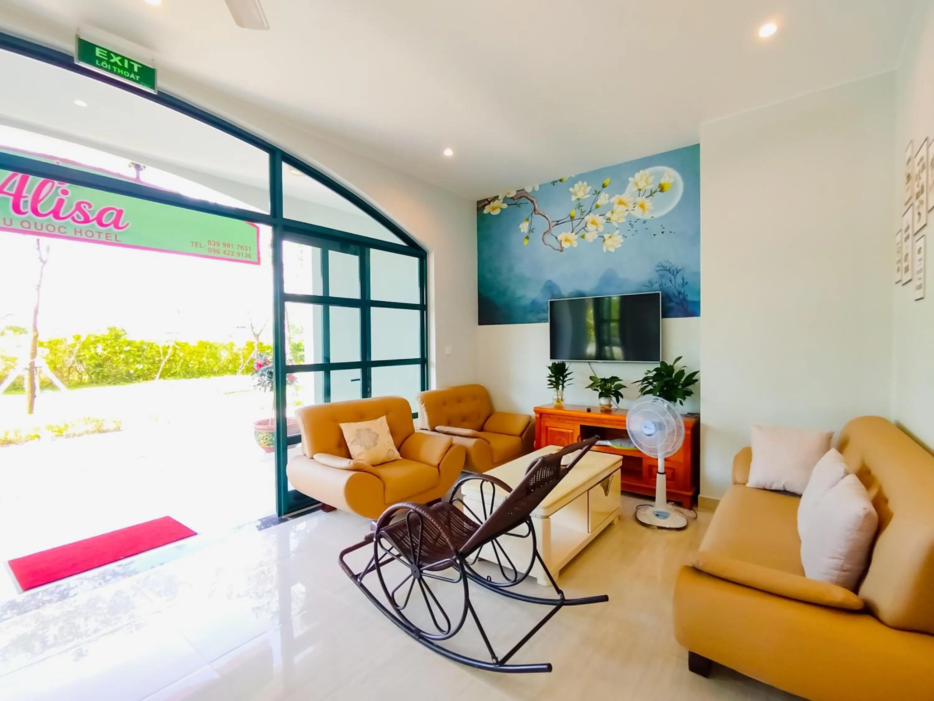 Alisa Phu Quoc Waterfront Hotel