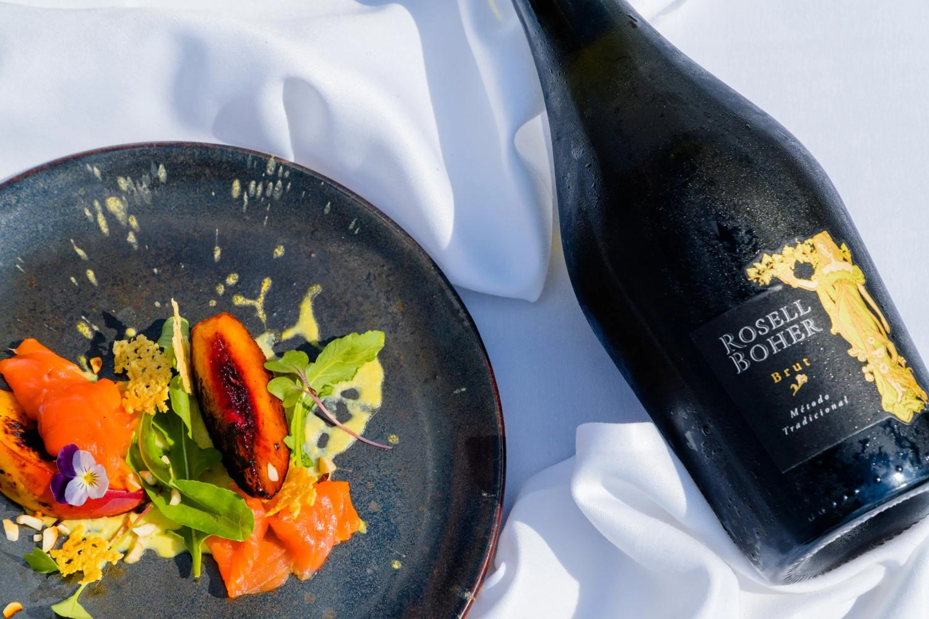 Restaurant/places to eat in Rosell Boher Winery Lodge & Spa