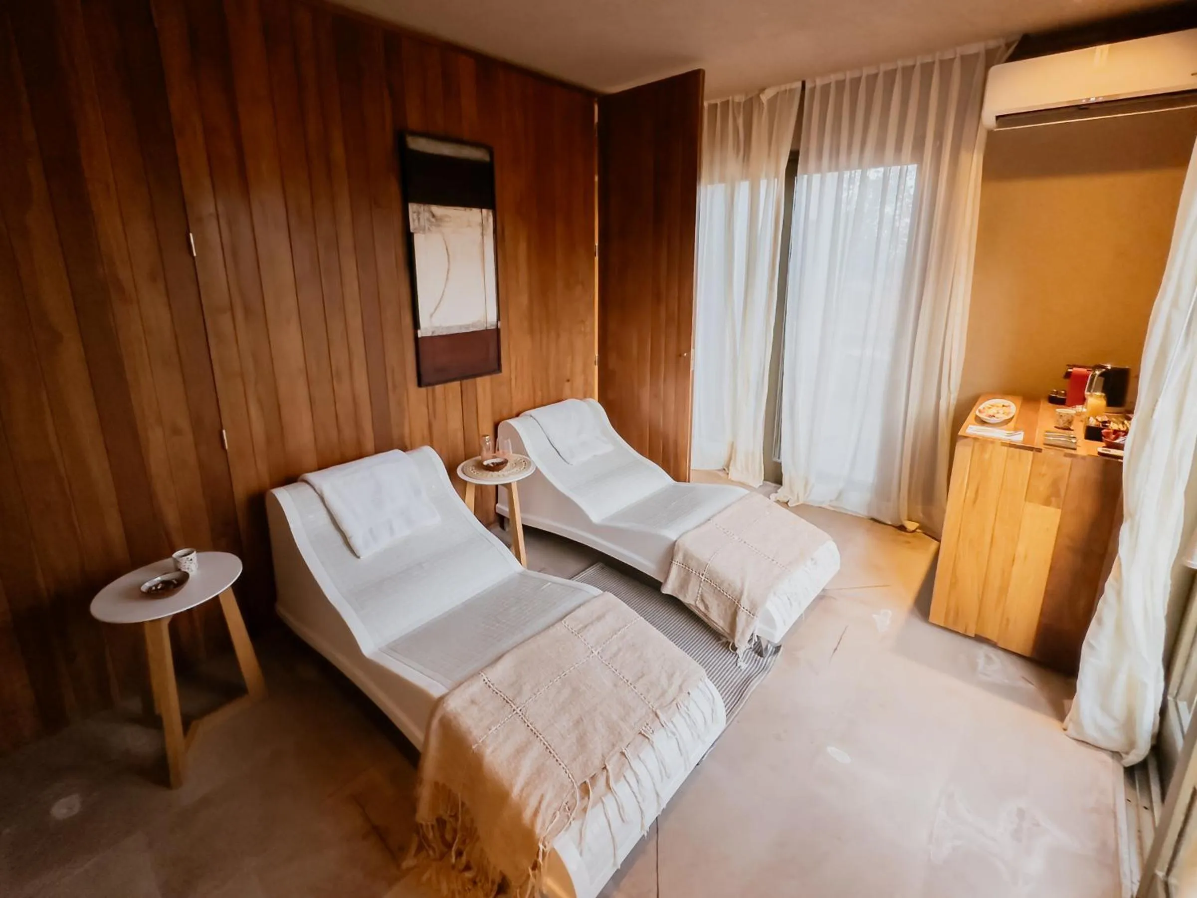 Bed in Rosell Boher Winery Lodge & Spa