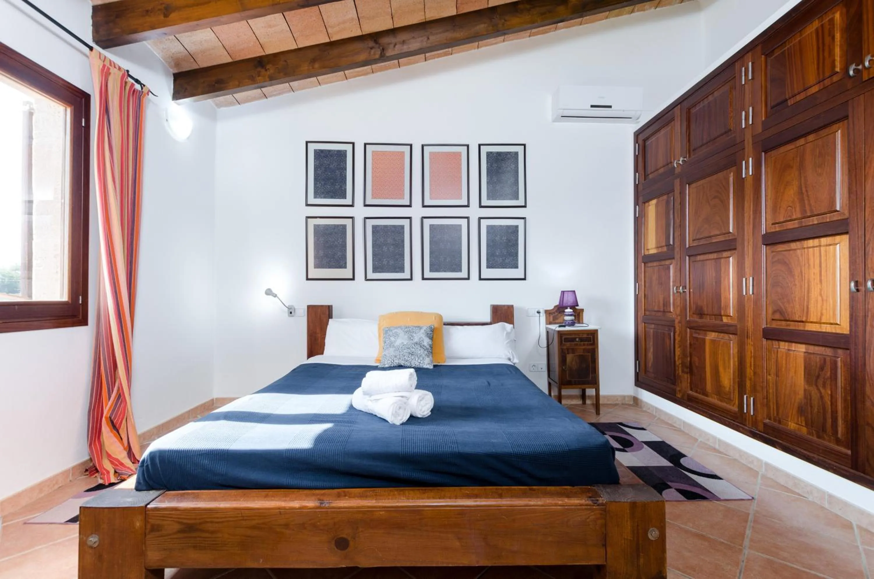 Bedroom, Bed in Sa Resclosa