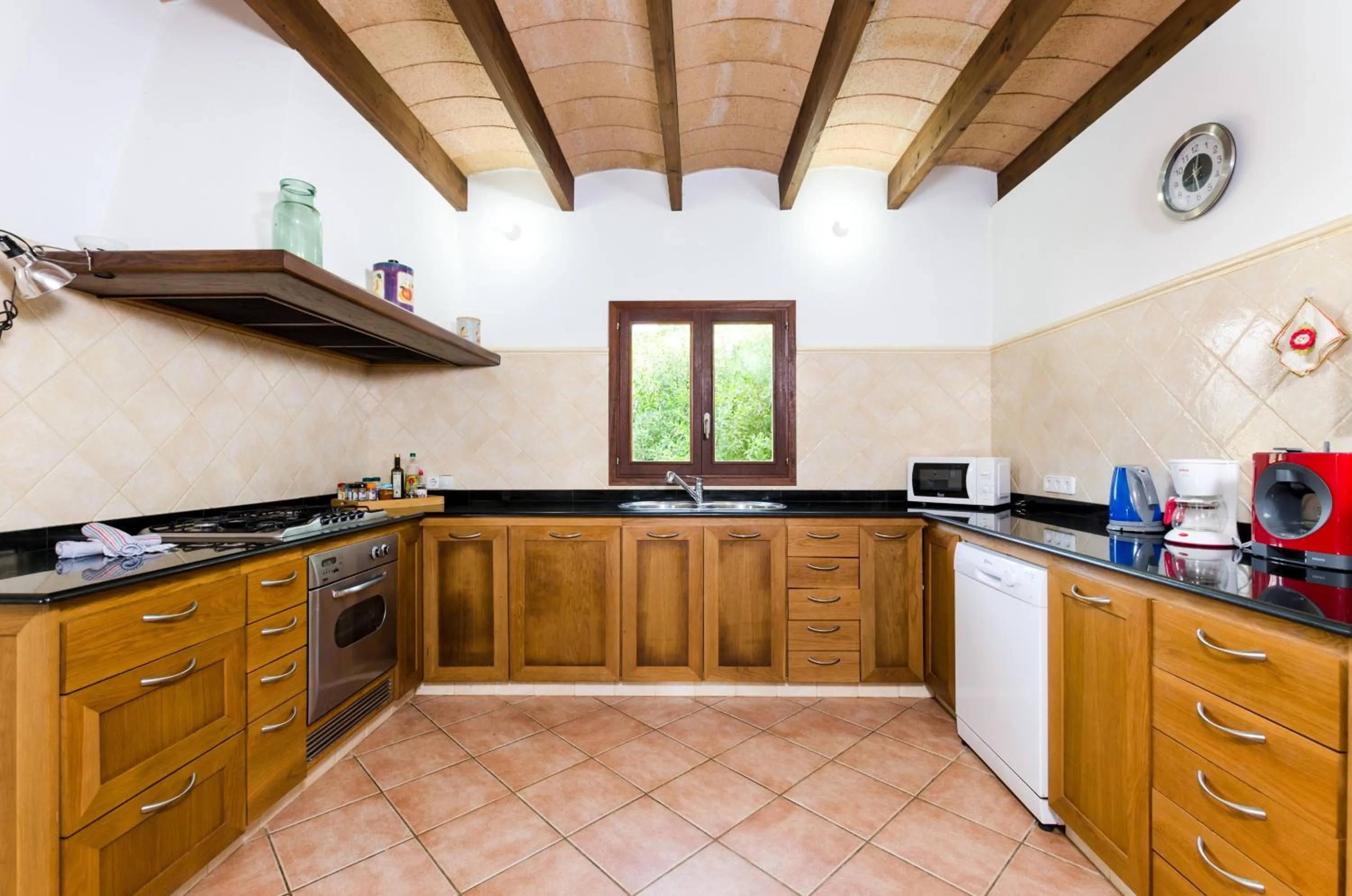 Kitchen or kitchenette in Sa Resclosa
