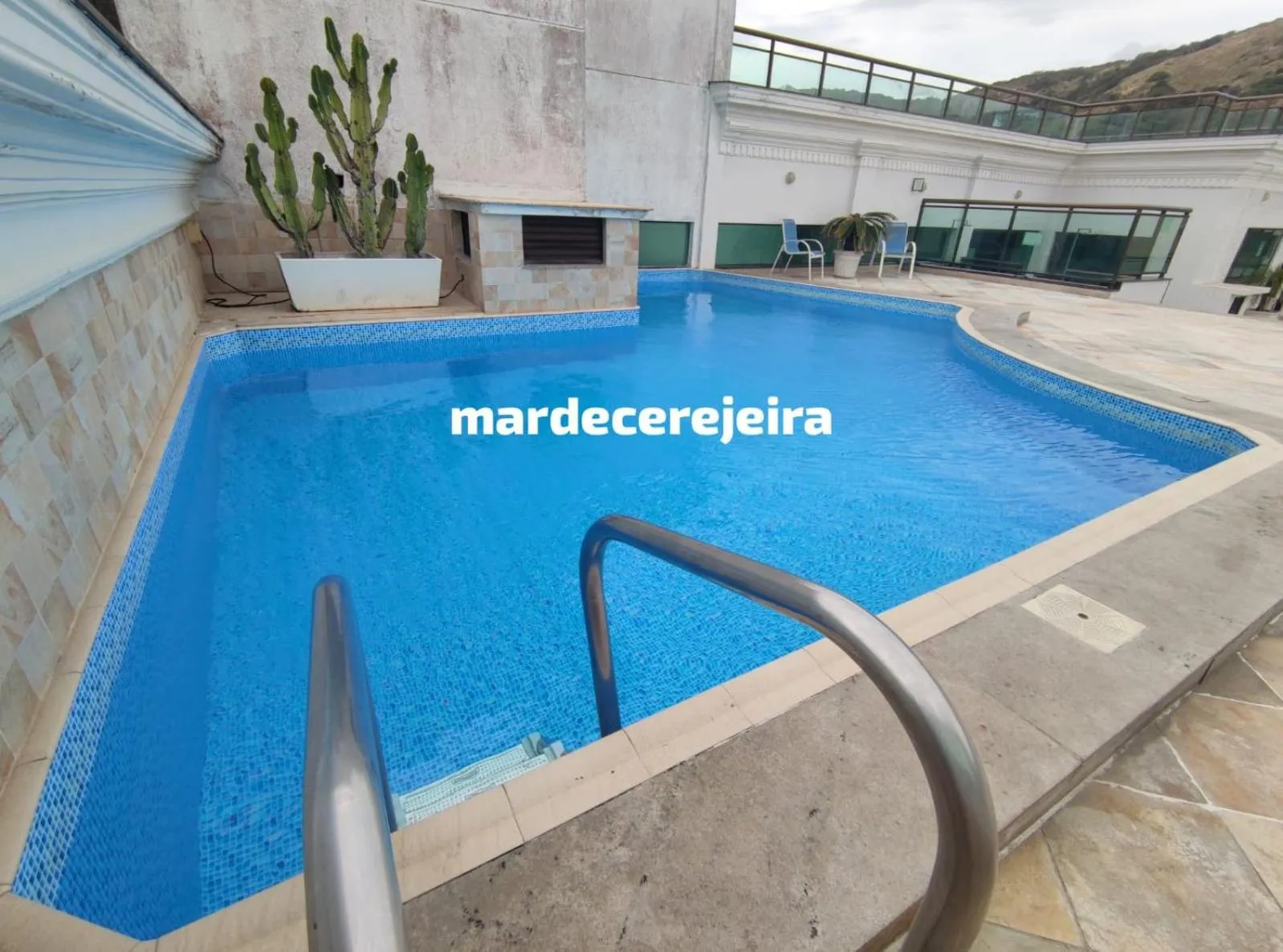 Mar de Cerejeira - Em frente a Prainha