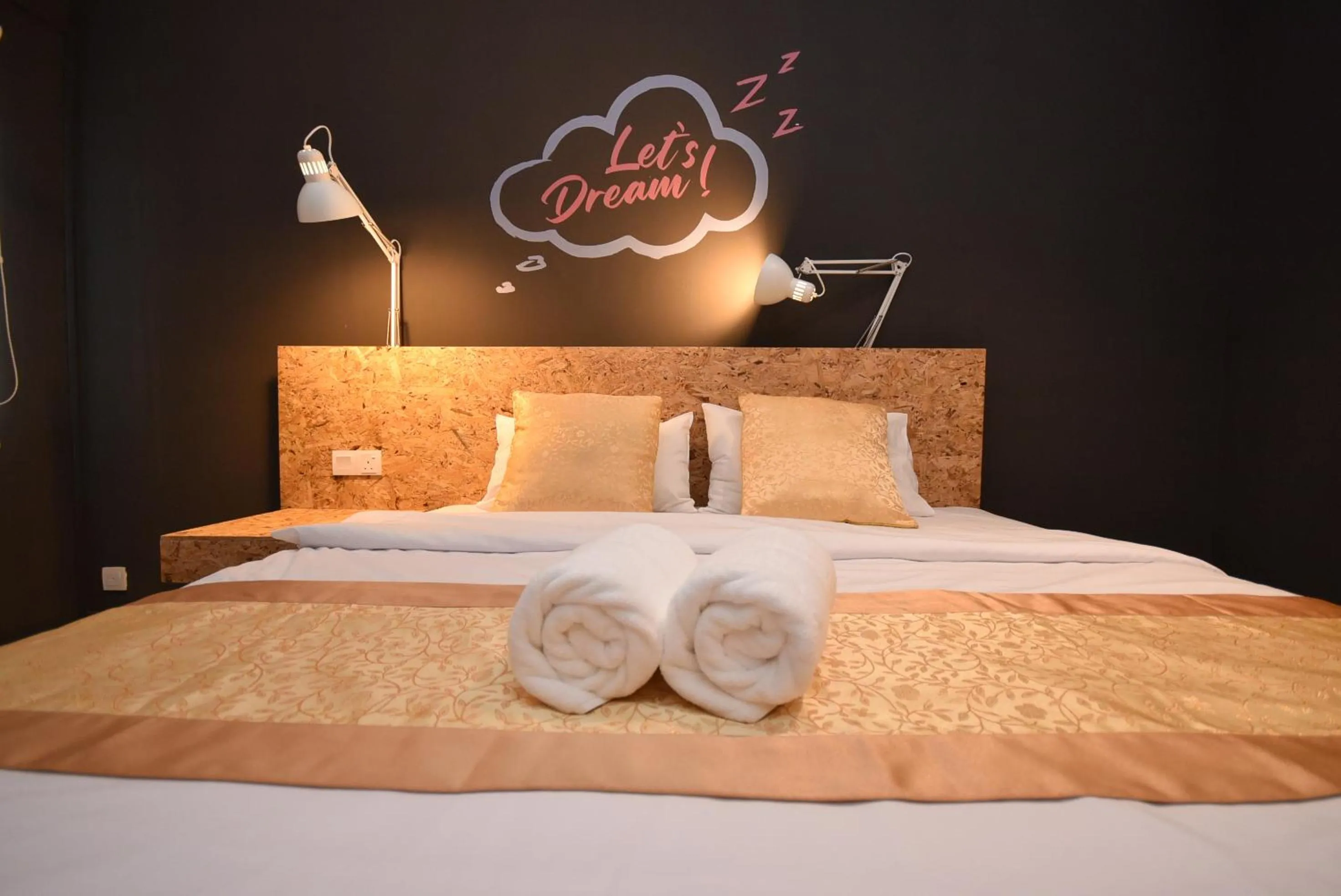 Bed in Tiara Desaru Seaview Residence