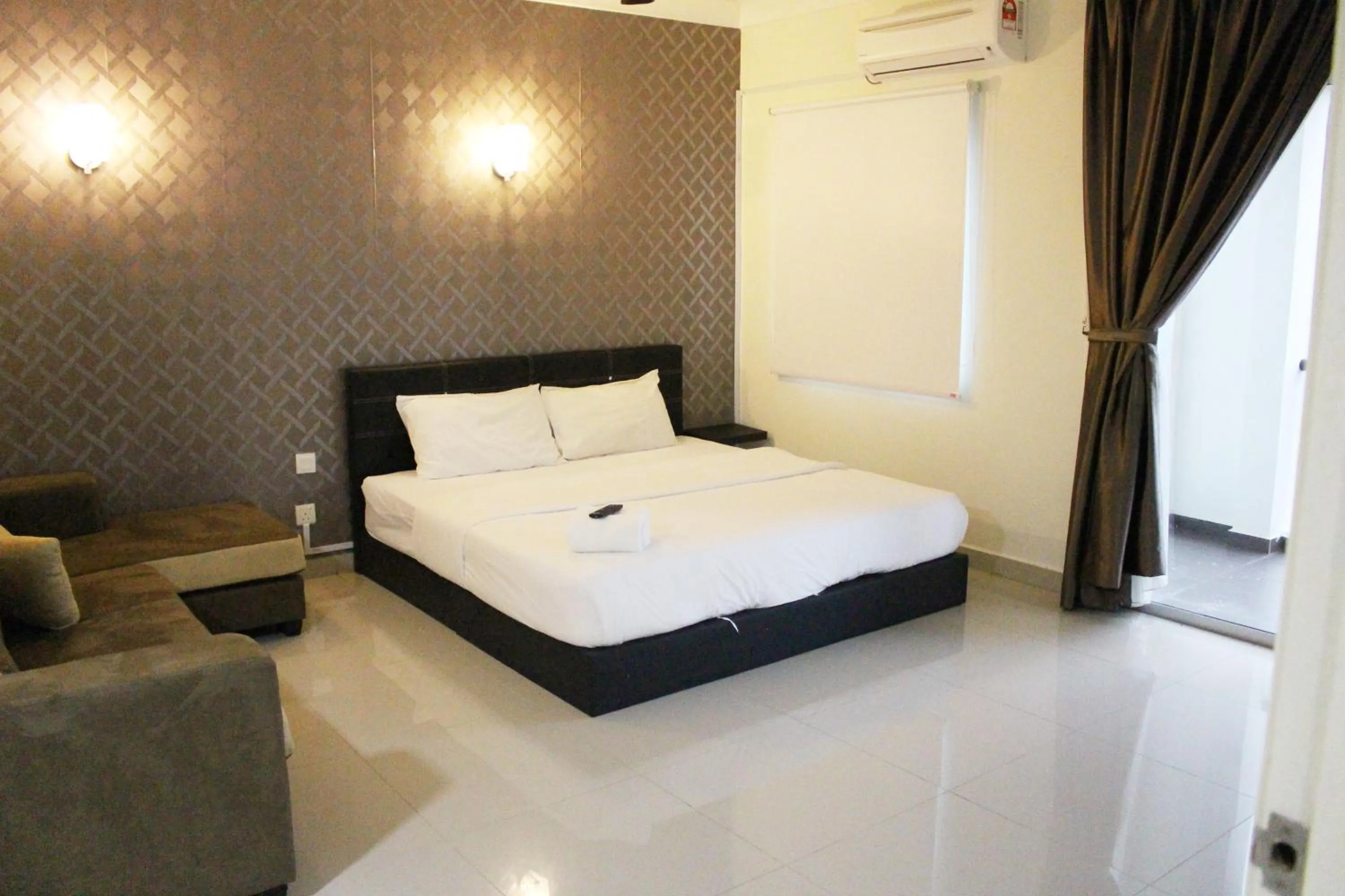 Bed in Tiara Desaru Seaview Residence