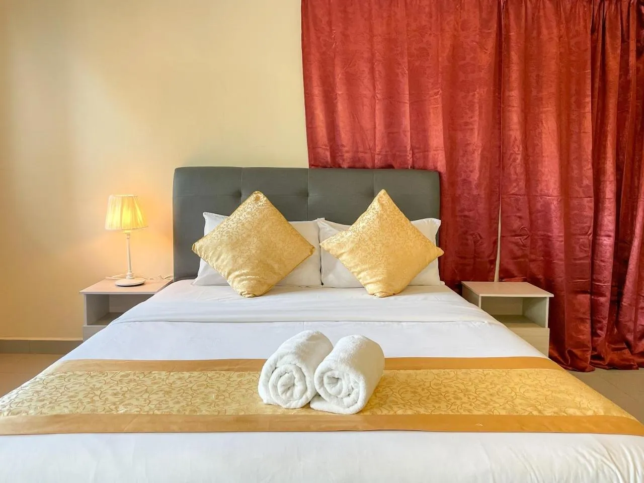 Bed in Tiara Desaru Seaview Residence